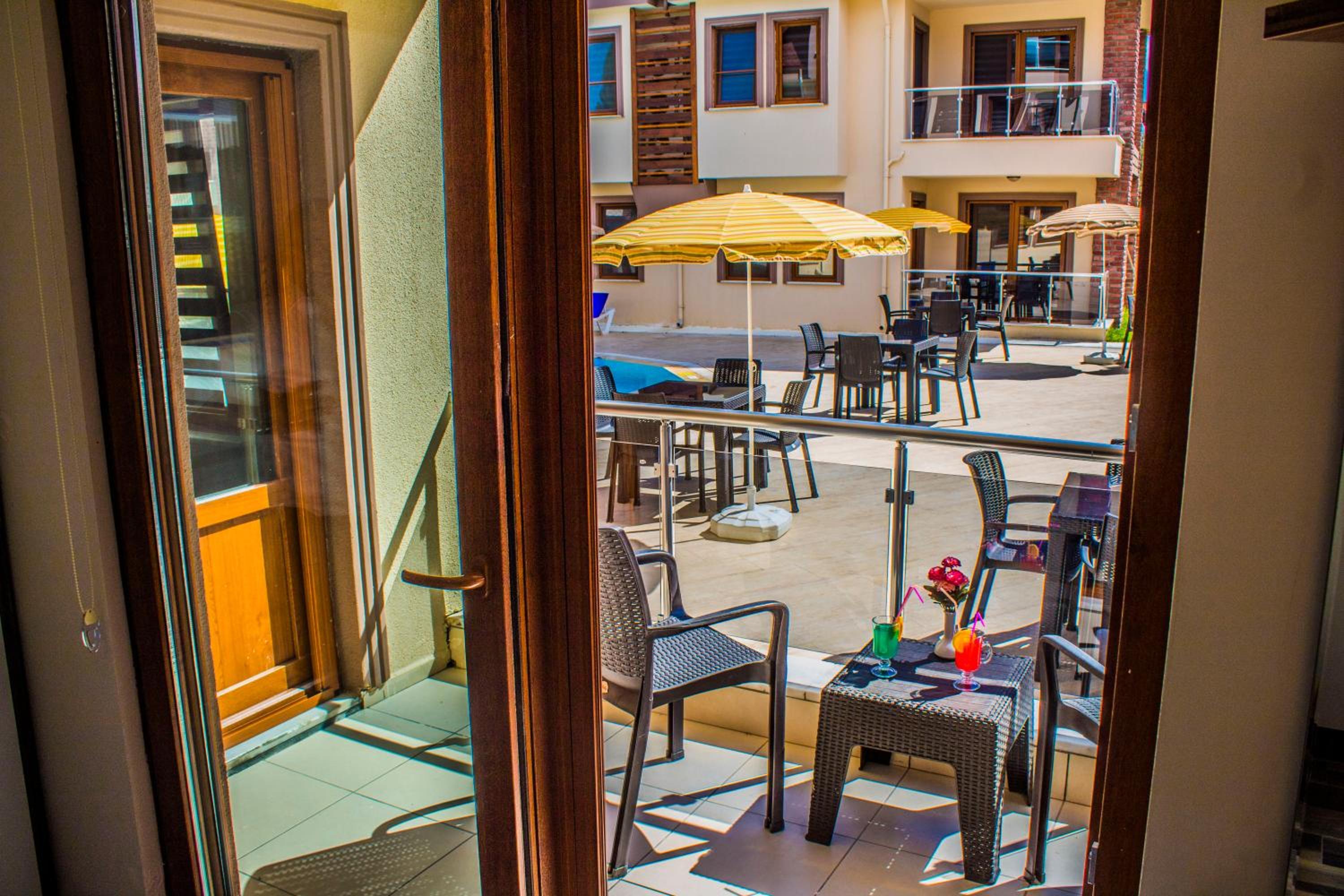 Family Suite - Photo 11