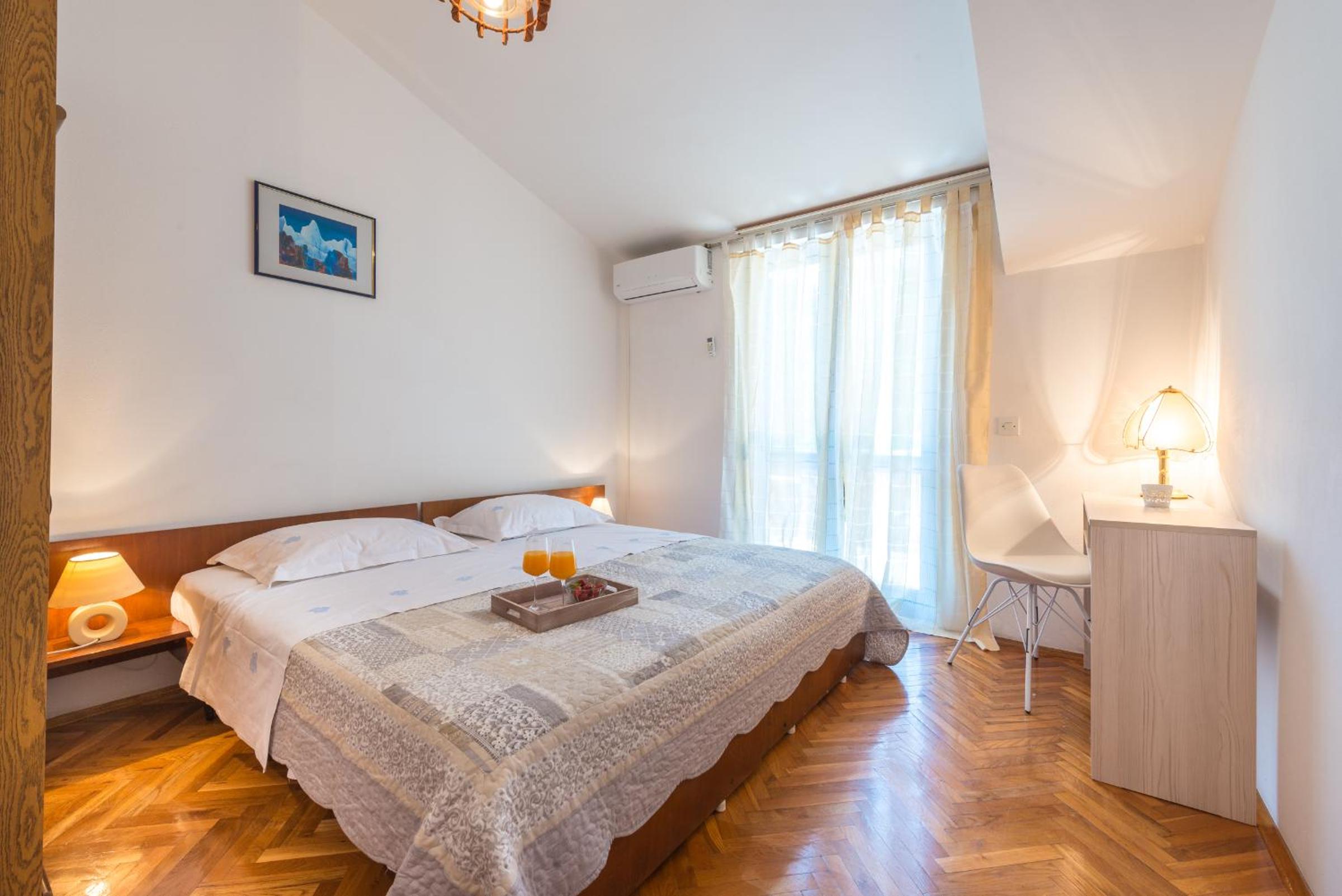 Apartment with Sea View photo 2