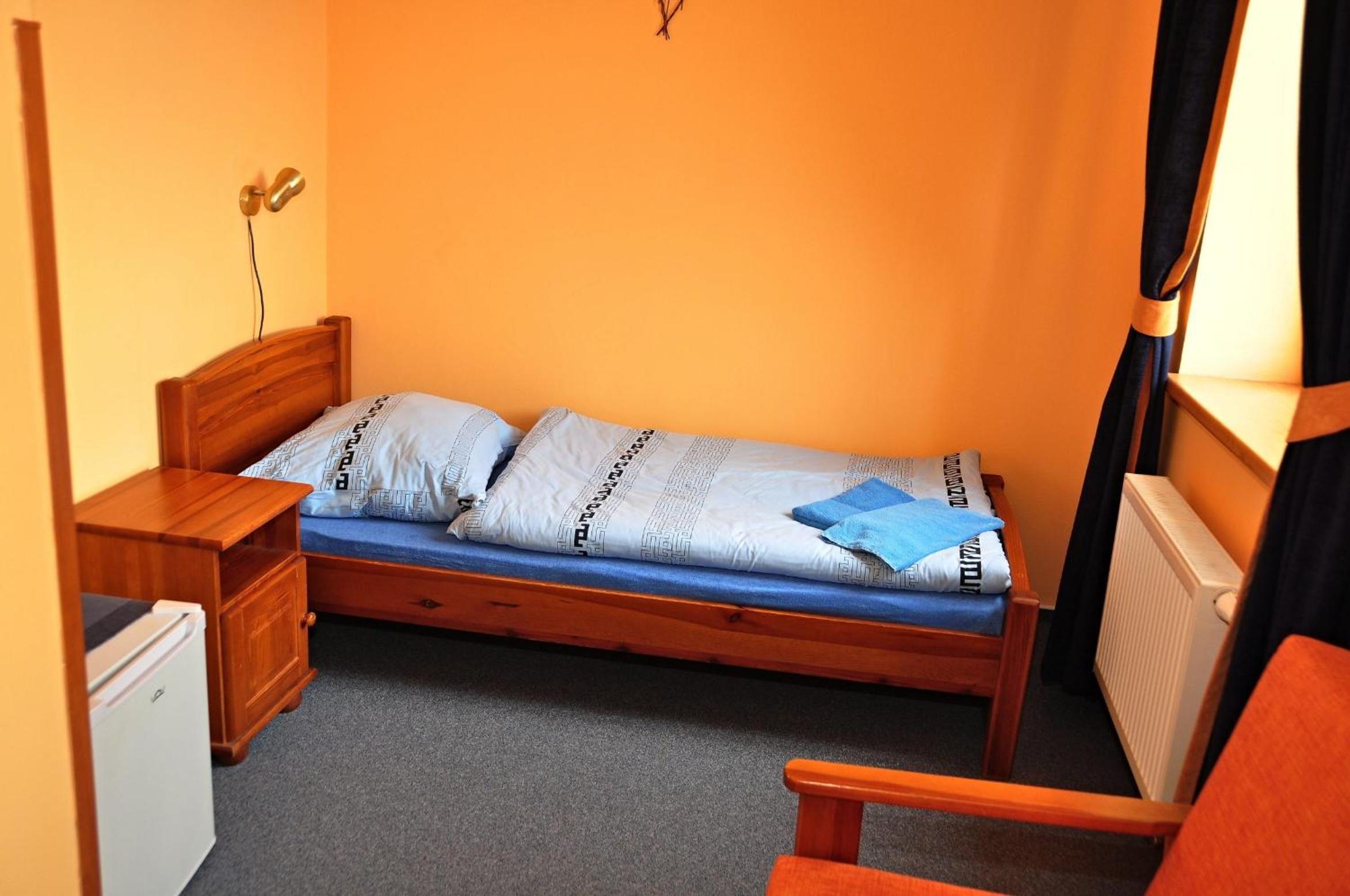 Single Room photo 2