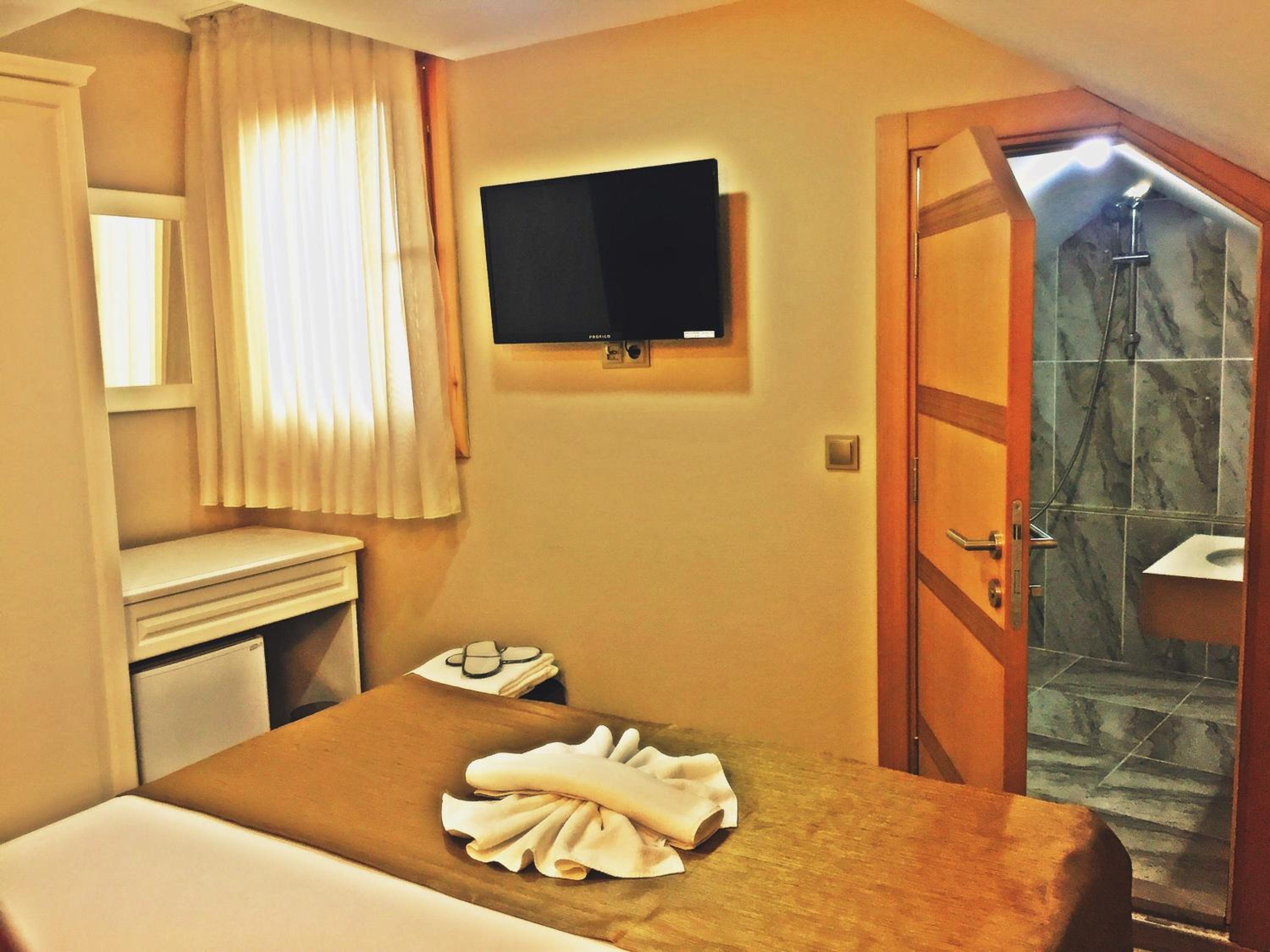 Single Room photo 2
