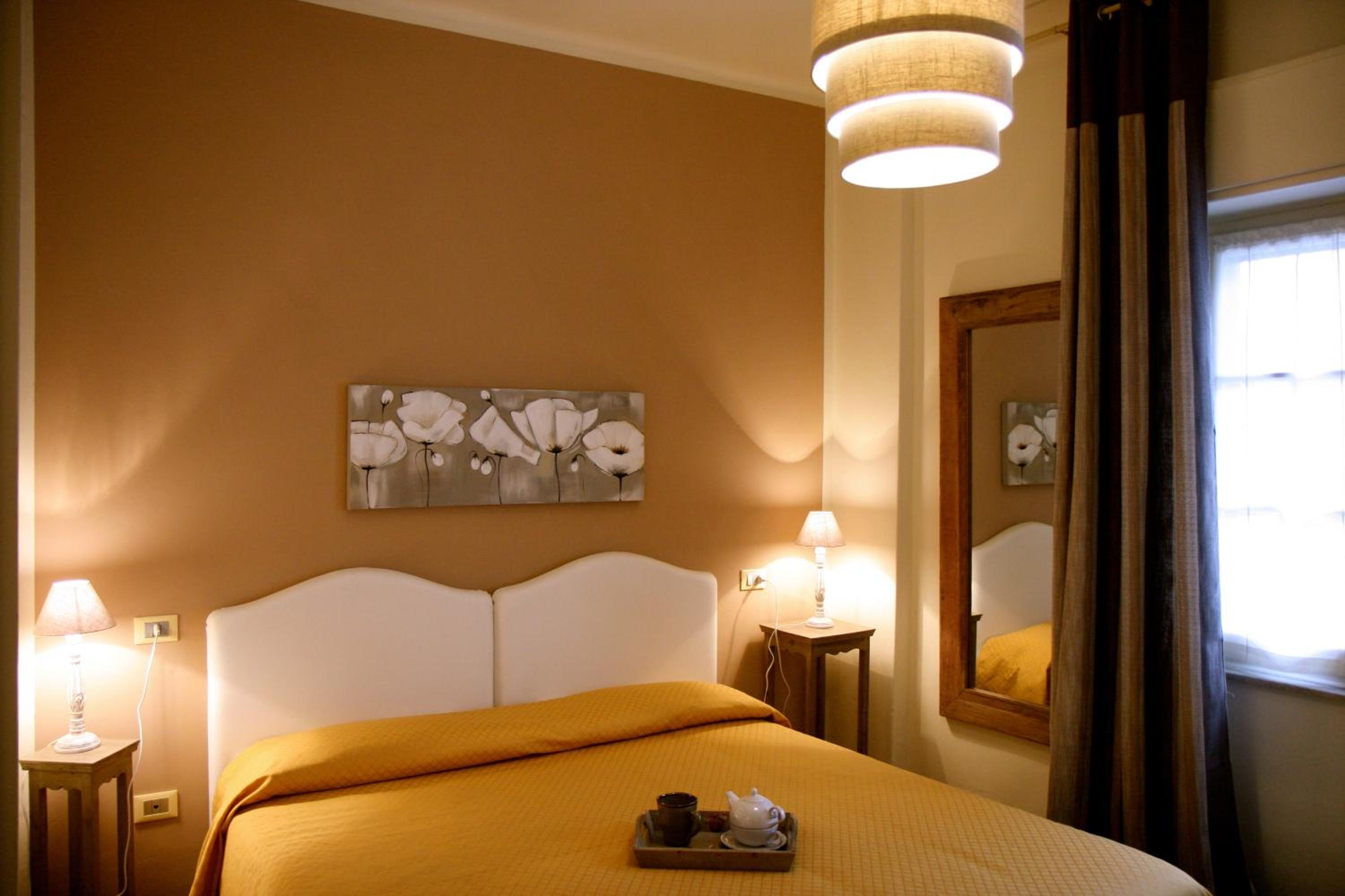 Double Room - Photo 4