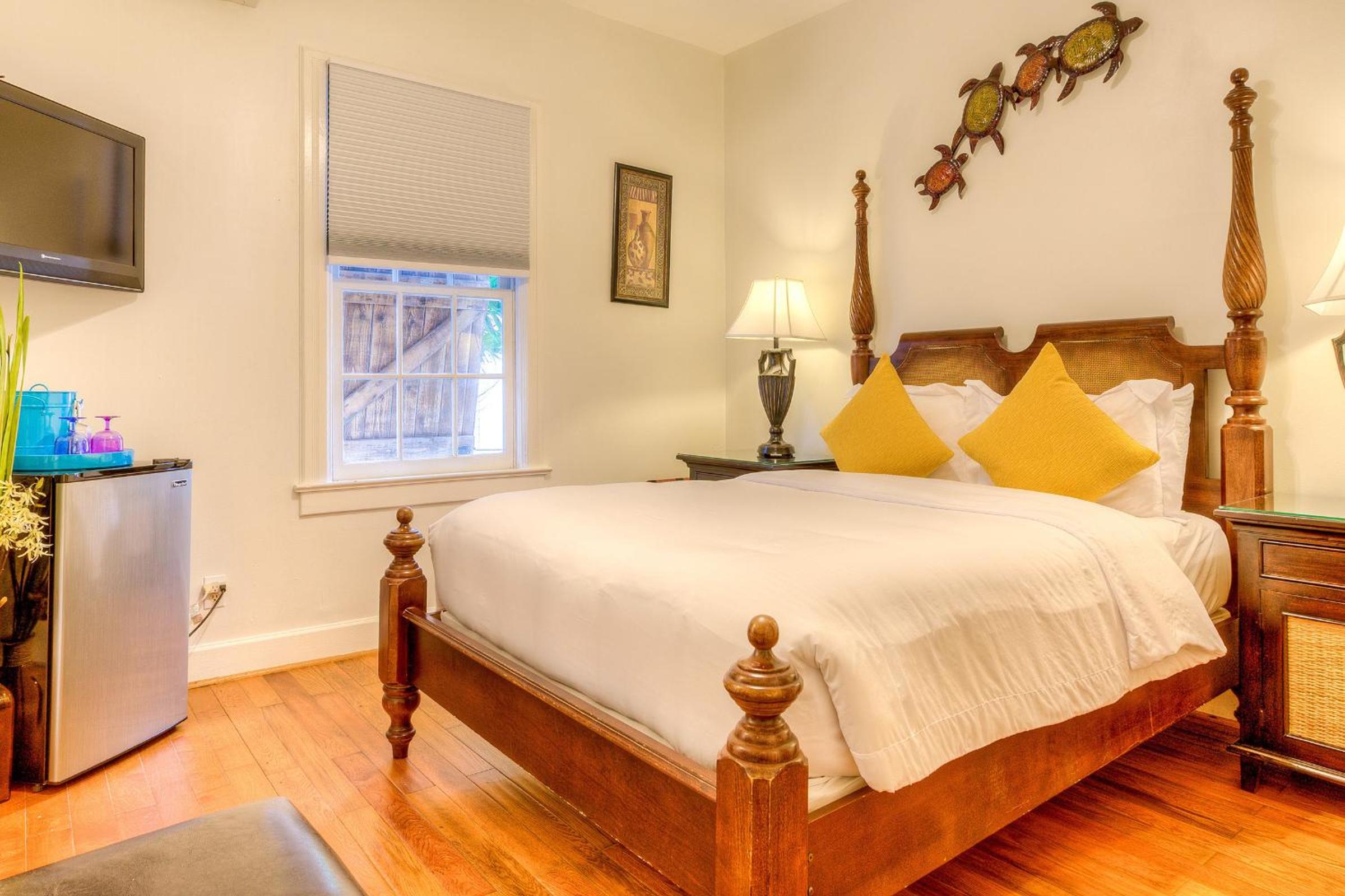 Budget Double Room photo 3