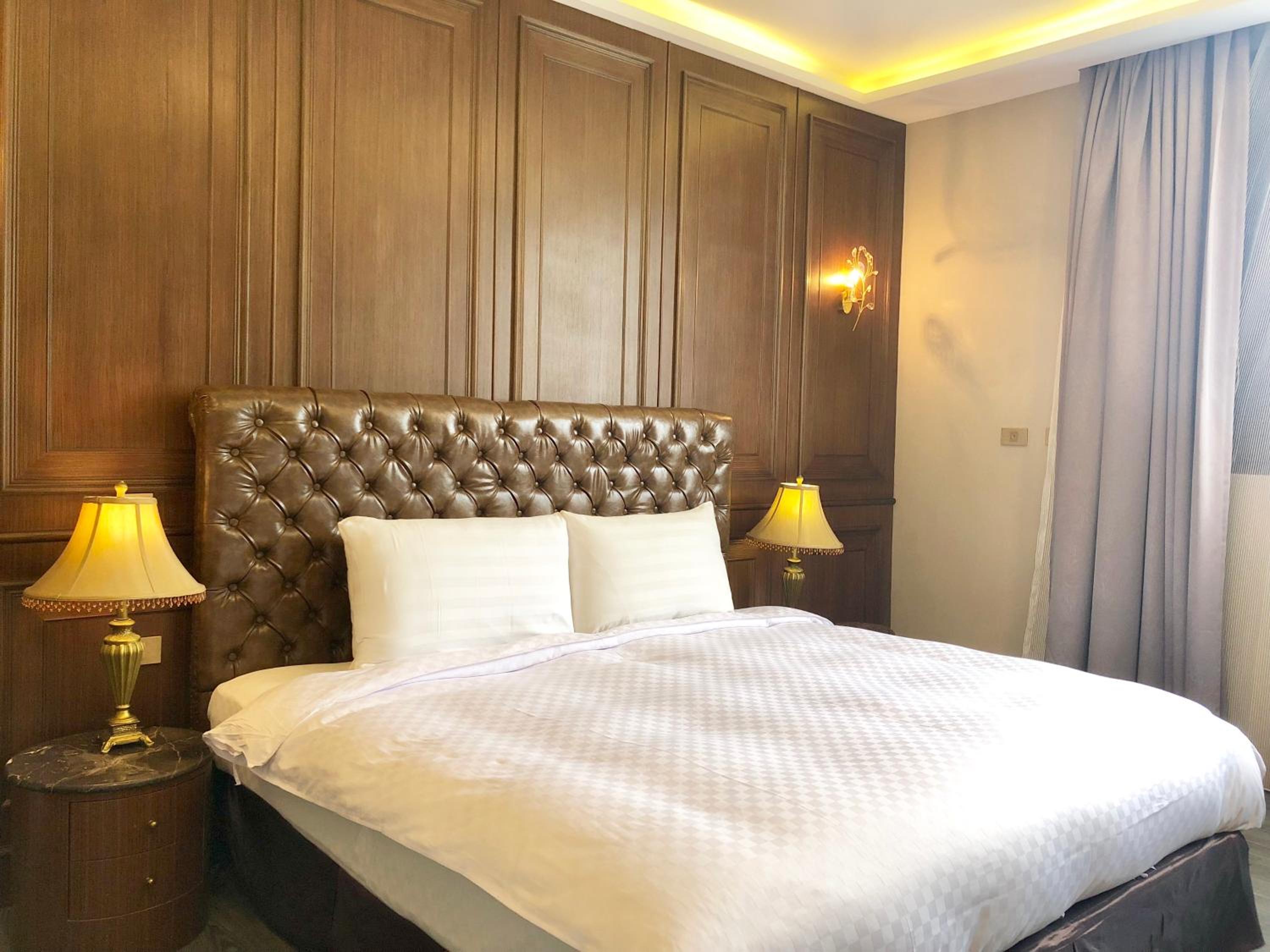 Deluxe Double Room with Bath photo 1