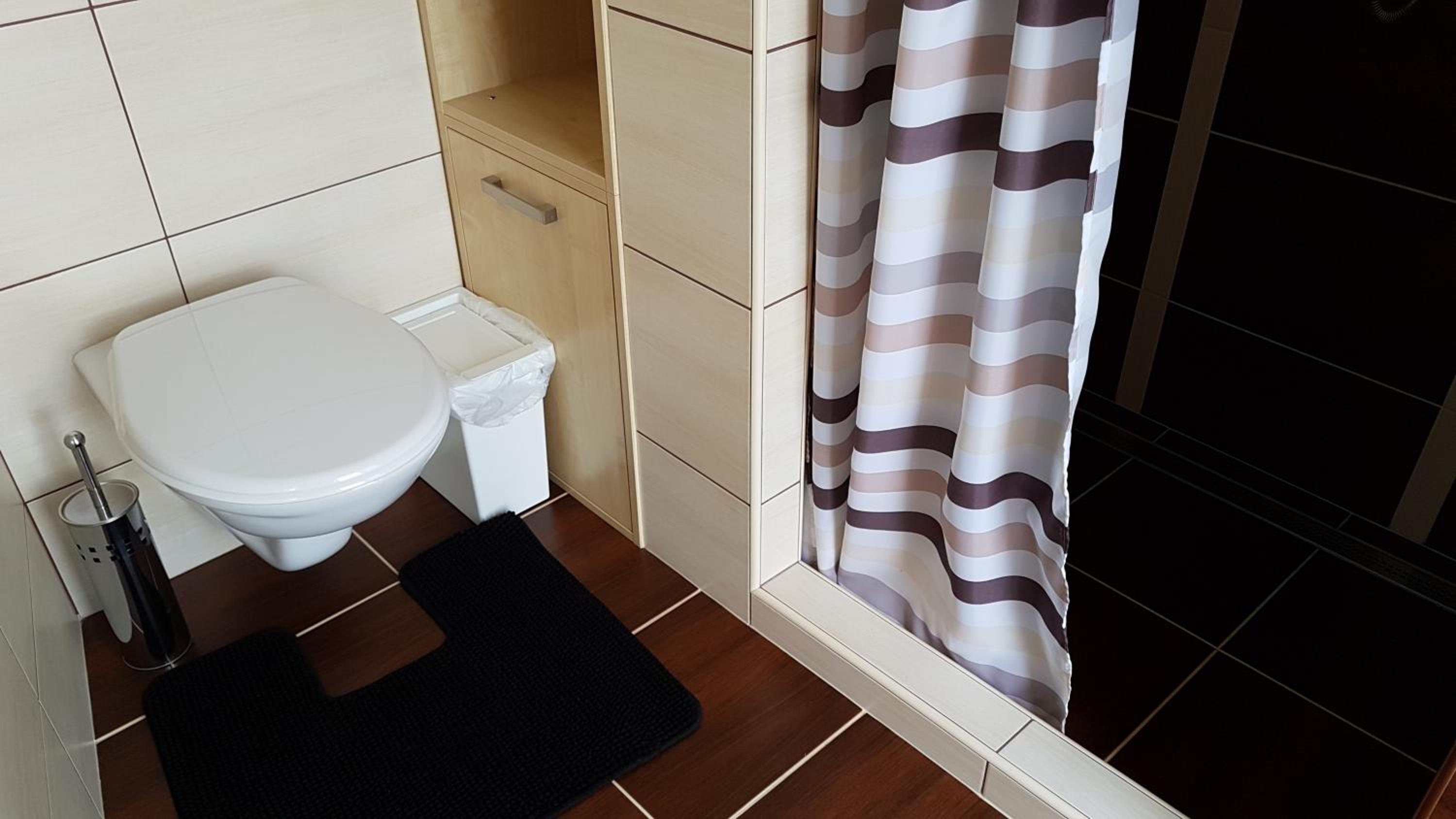 Double Room With Private Bathroom photo 2