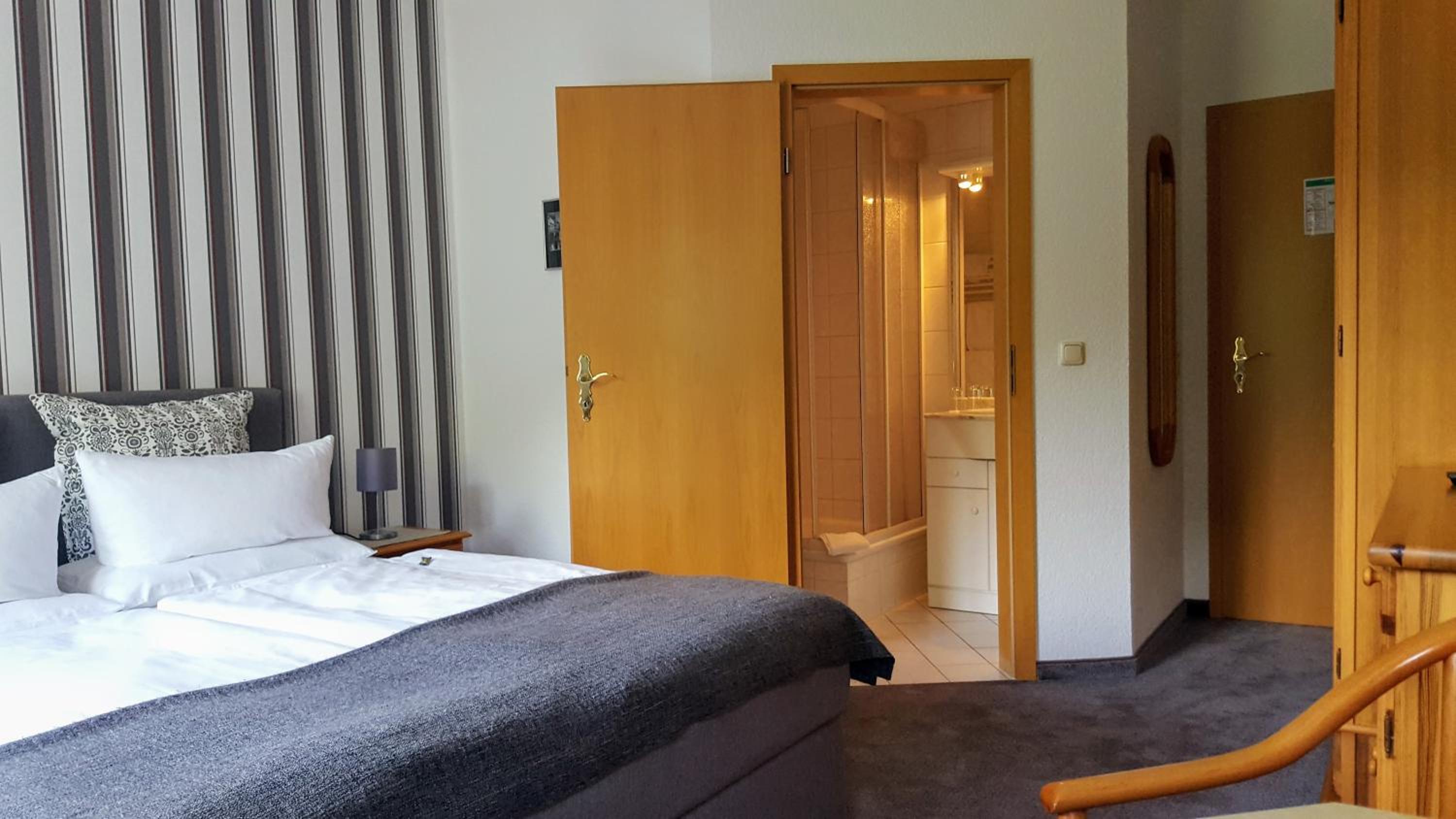 Classic Double Room - Photo 6