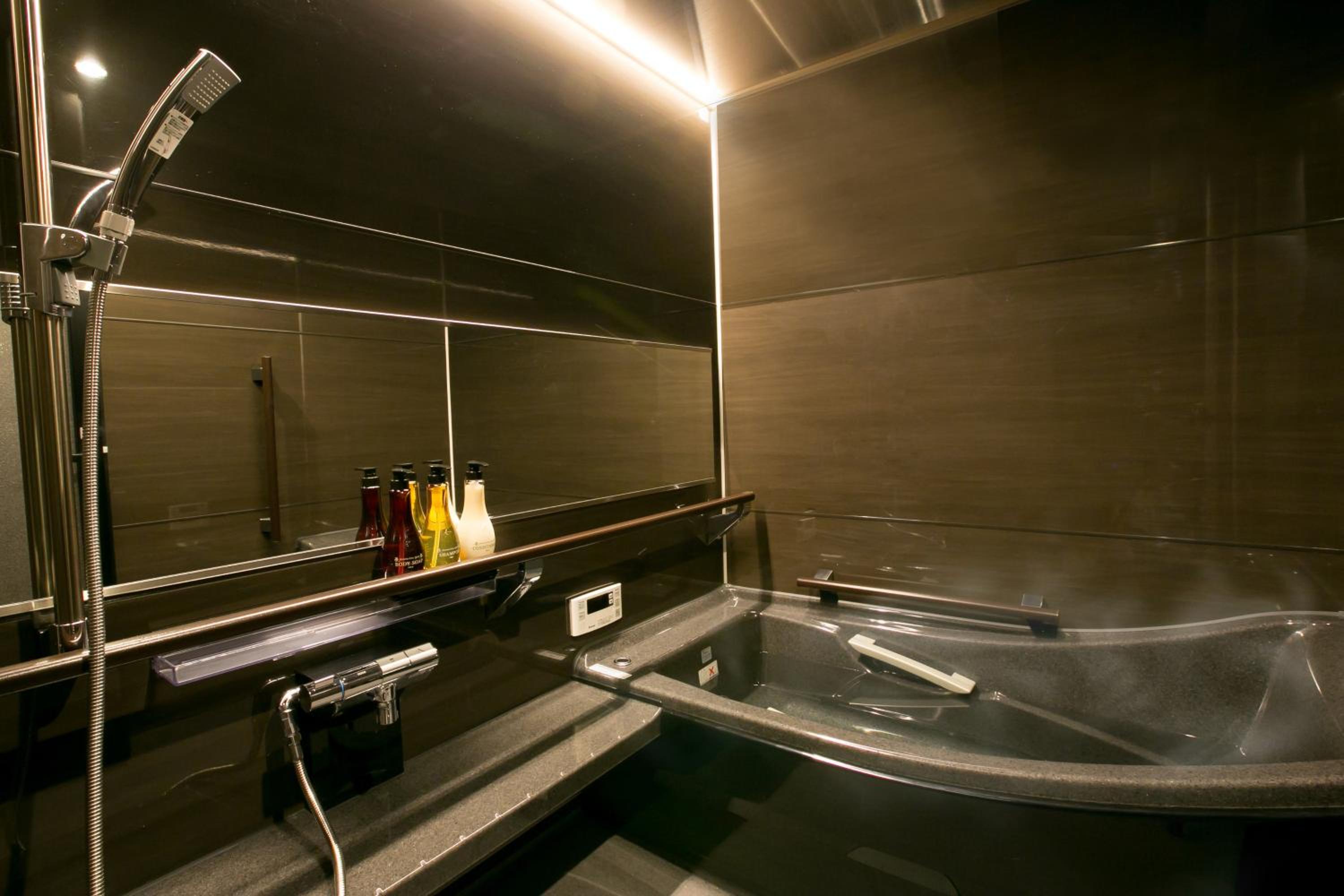 Deluxe Double Room - Photo 8