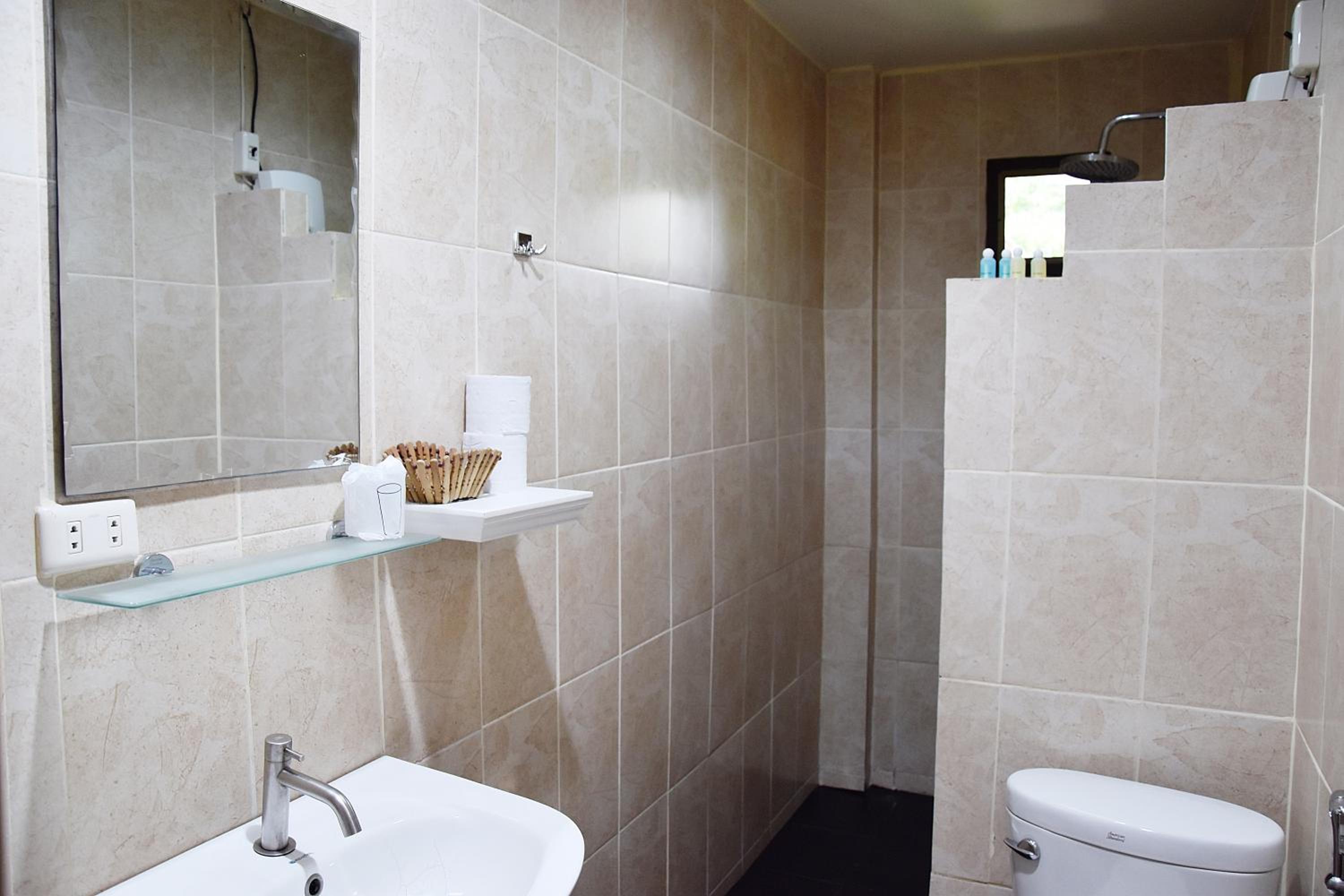 Deluxe Suite - Photo 3