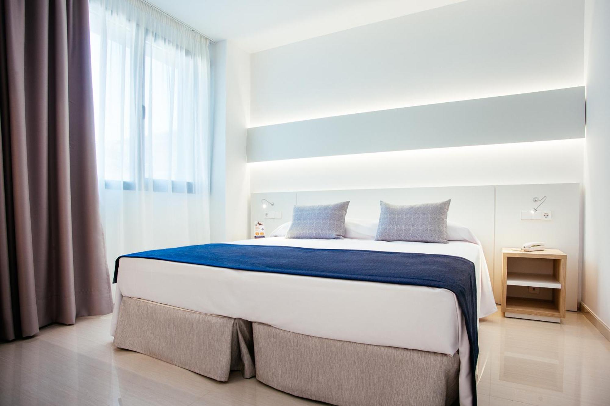 Standard Double Room - Photo 4