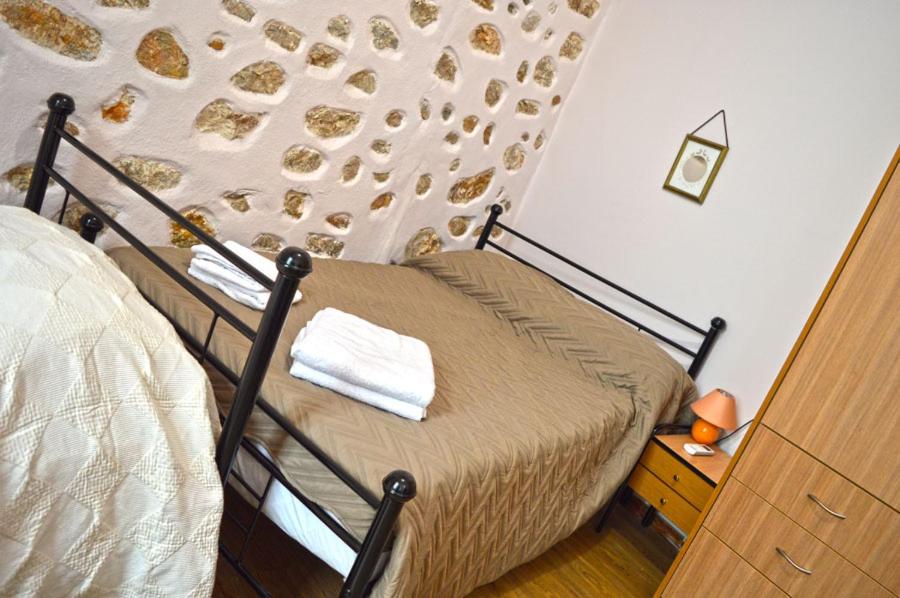 Basic Triple Room