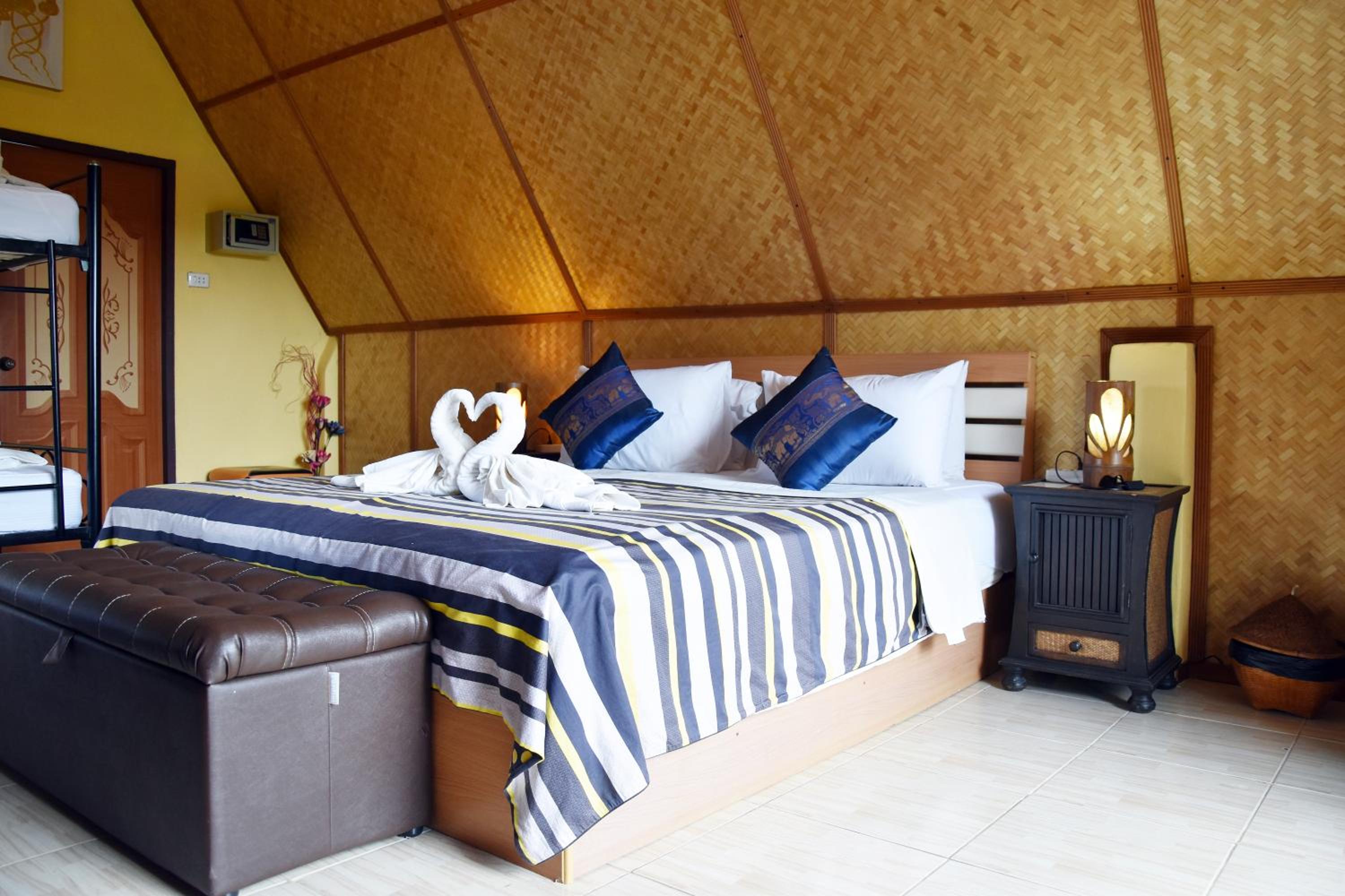 Family Suite - Photo 5