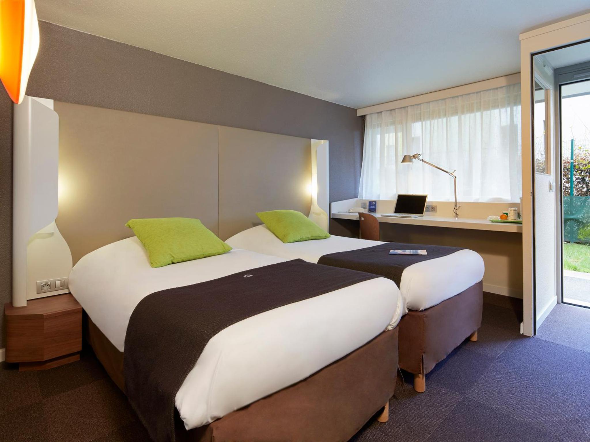 Standard Twin Room - Photo 5