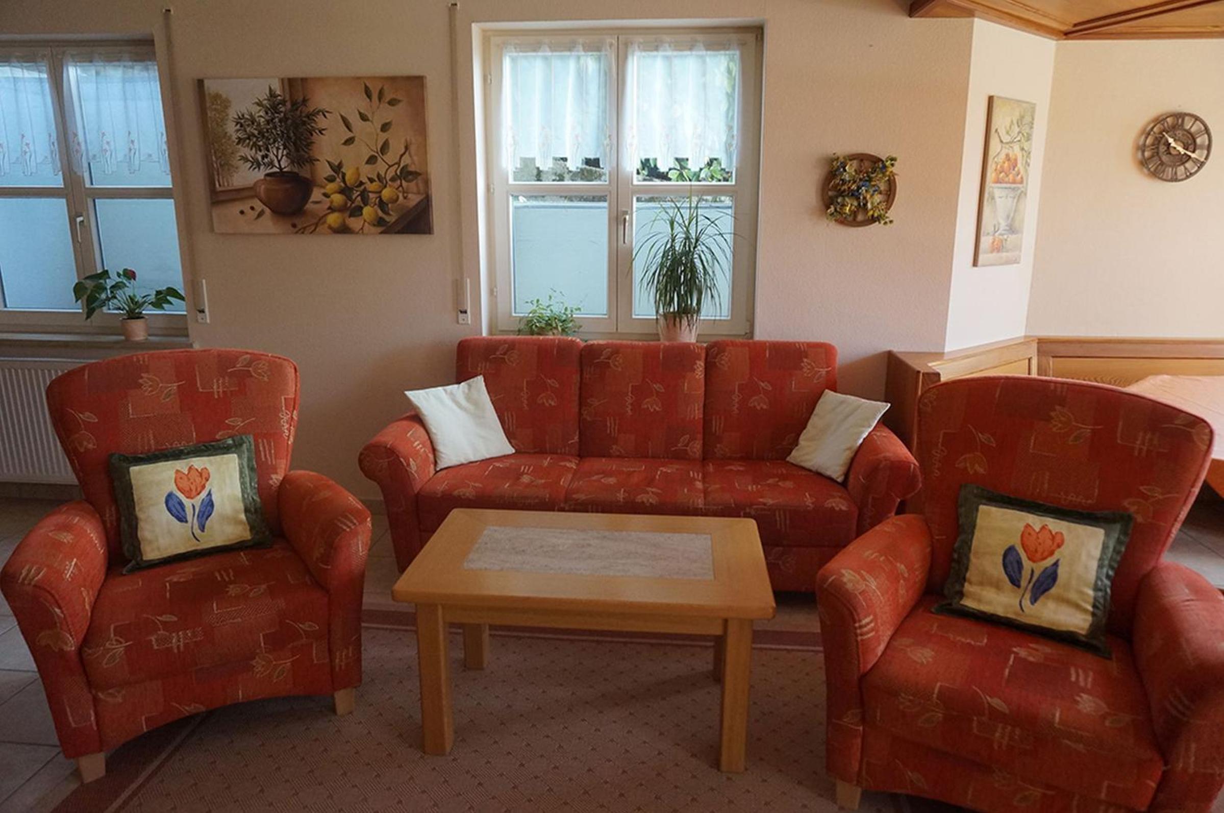 Two-Bedroom Deluxe Apartment with Garden View photo 1