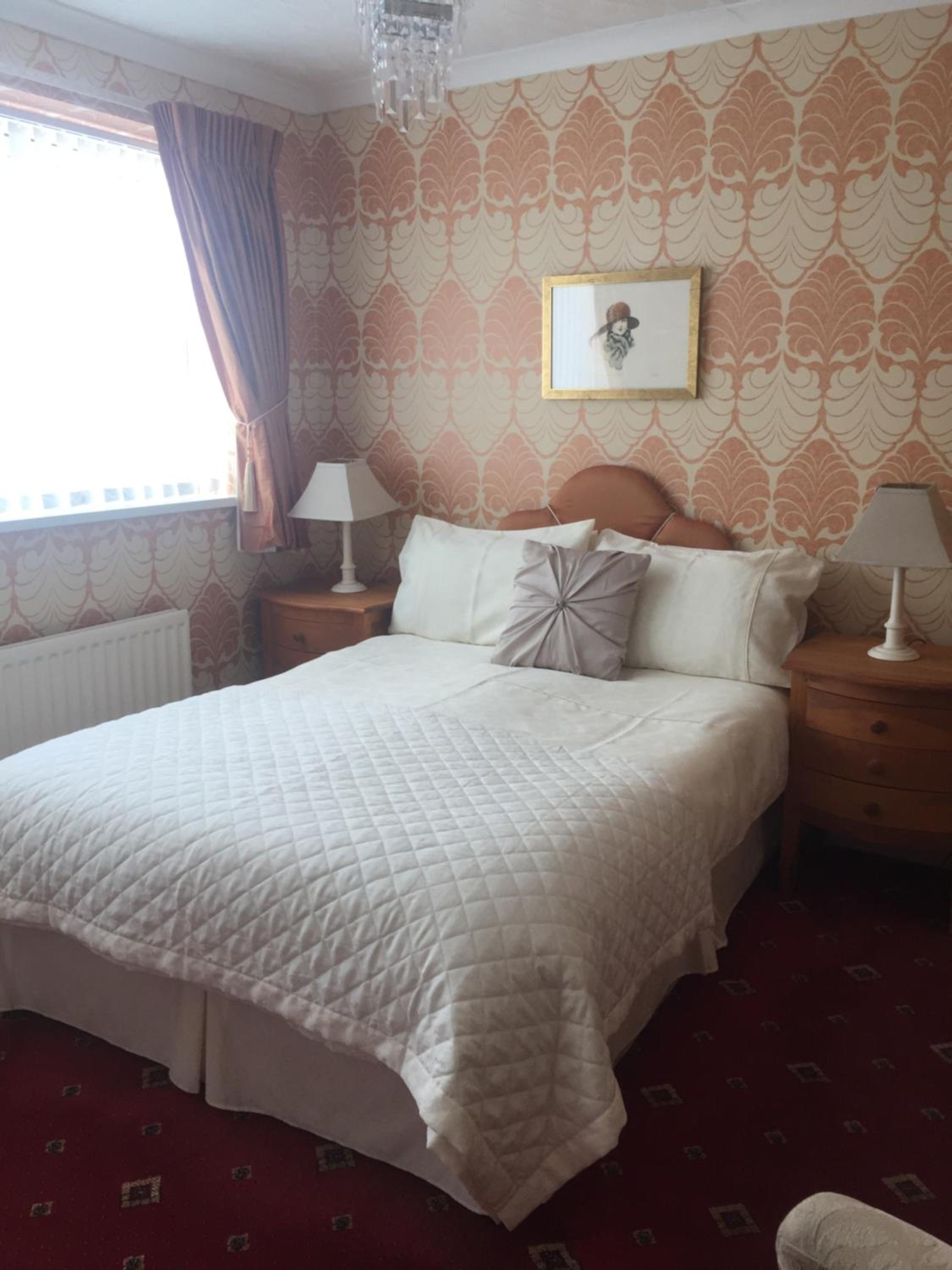 Double Room with Private Bathroom photo 2
