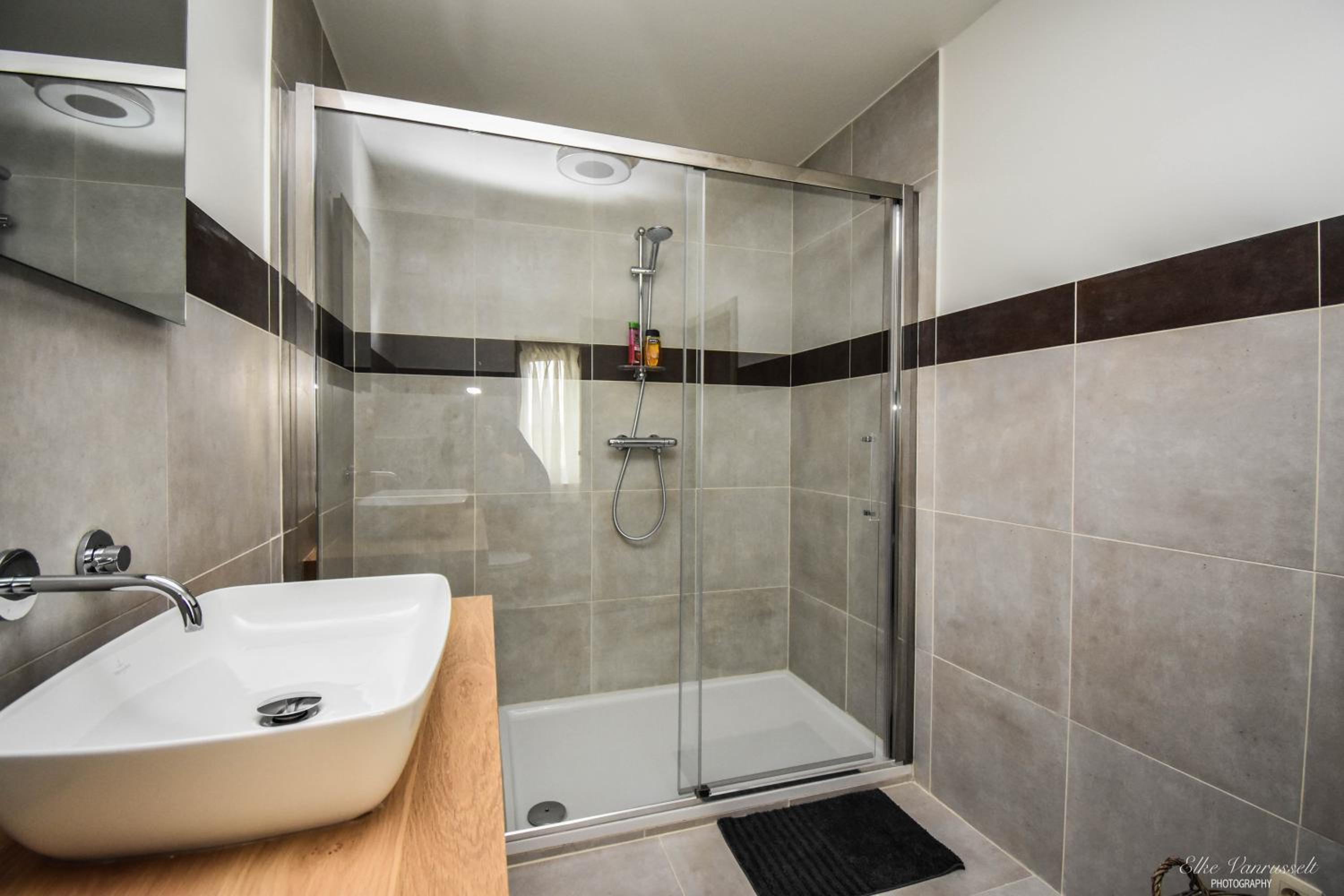 Large Double Room photo 2