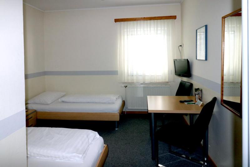 Double or Twin Room - Photo 2