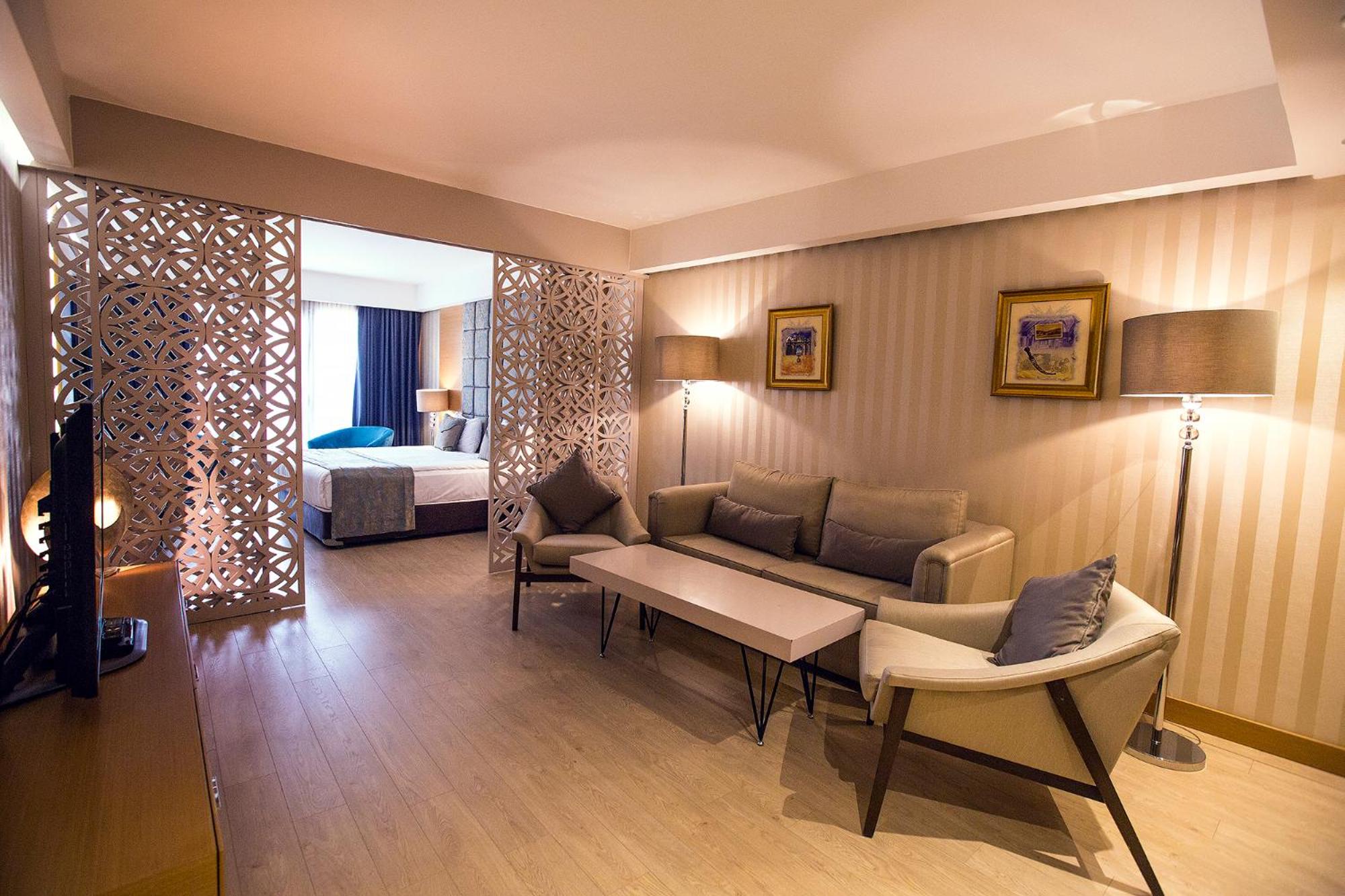 Deluxe Suite with Bosphorus View photo 1
