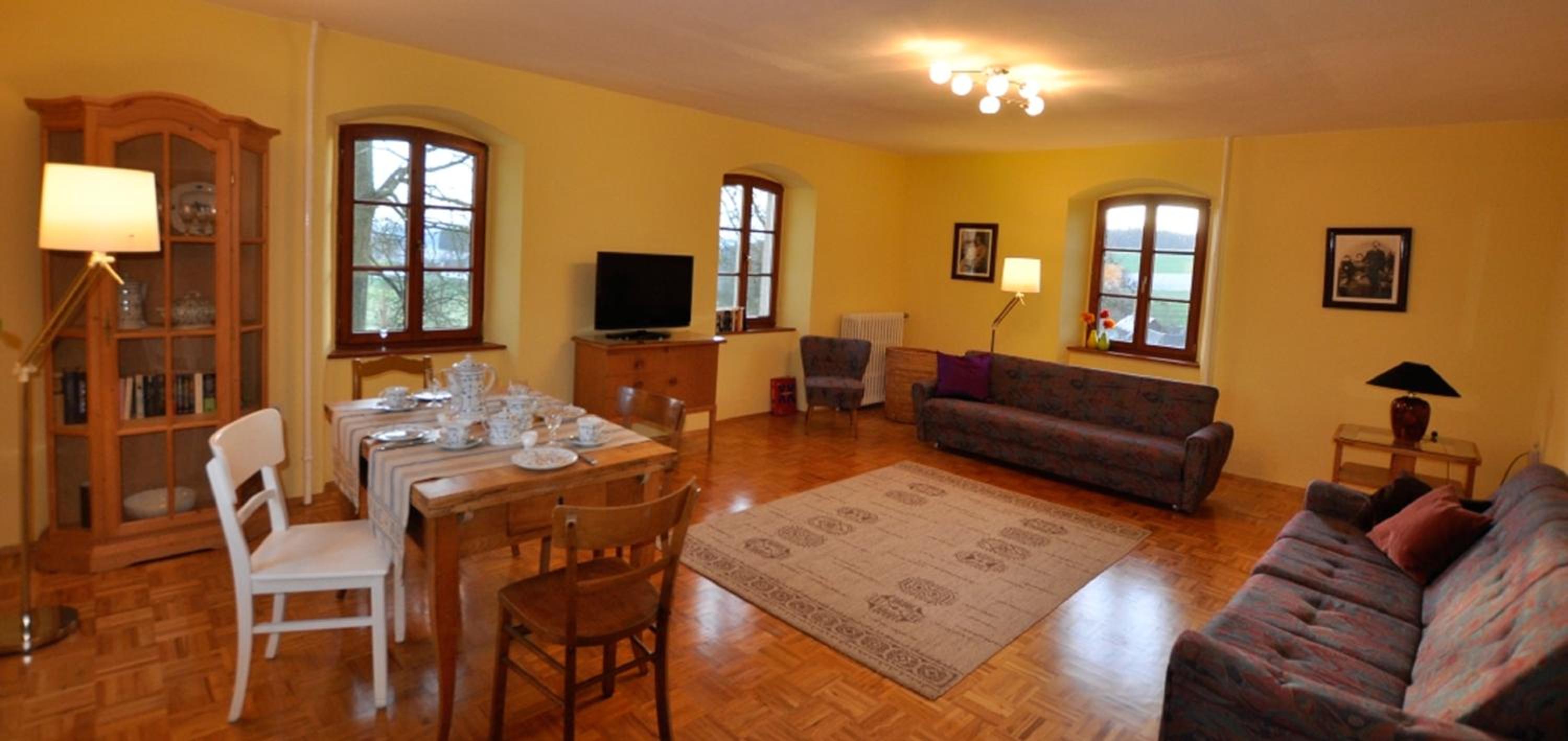 Apartment photo 2