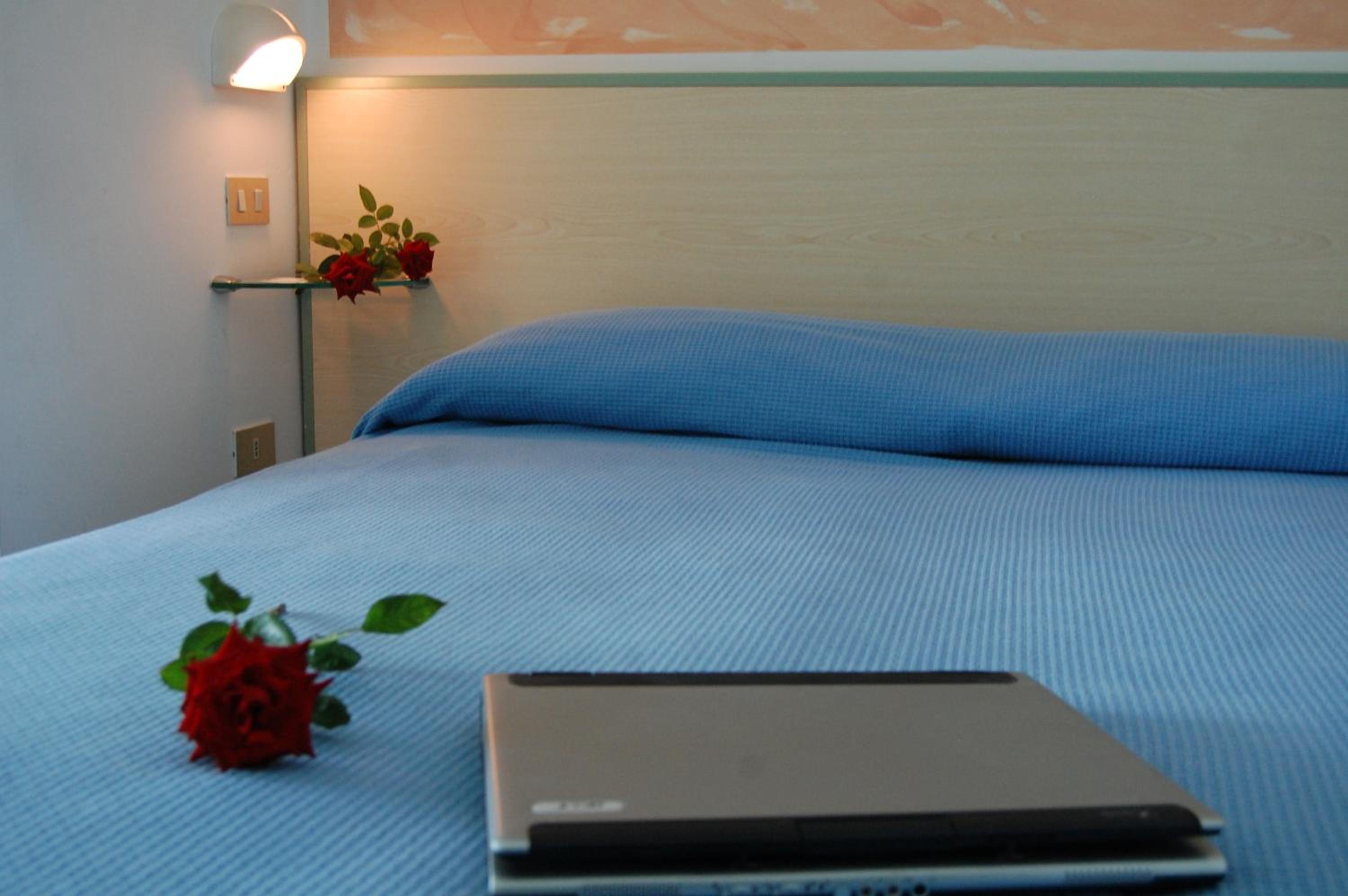 Double or Twin Room - Photo 1