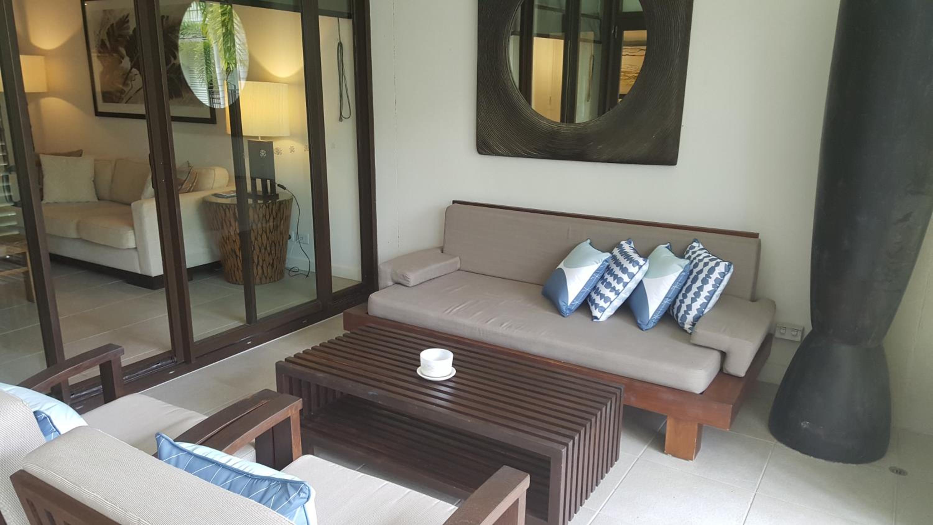 Penthouse Rooftop Terrace & Spa - Main Pool View