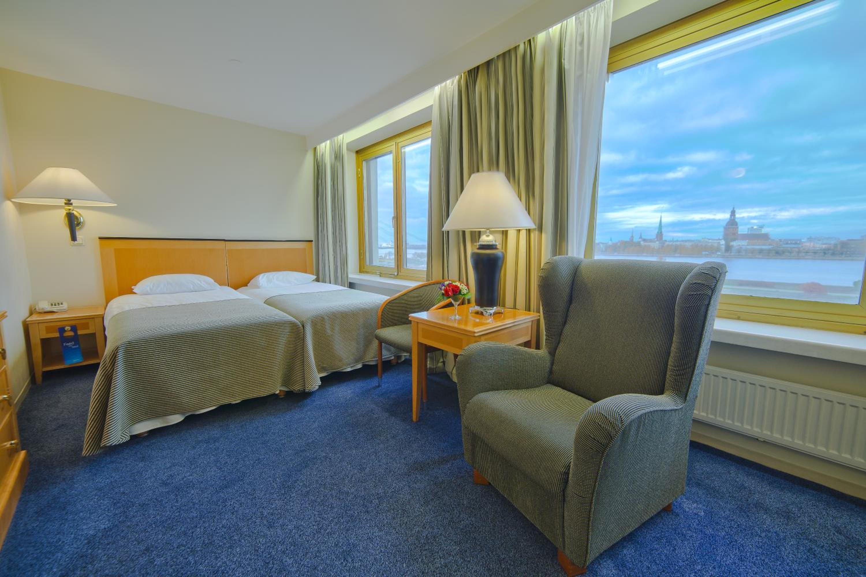 Superior Room with River and Old Town View photo 1