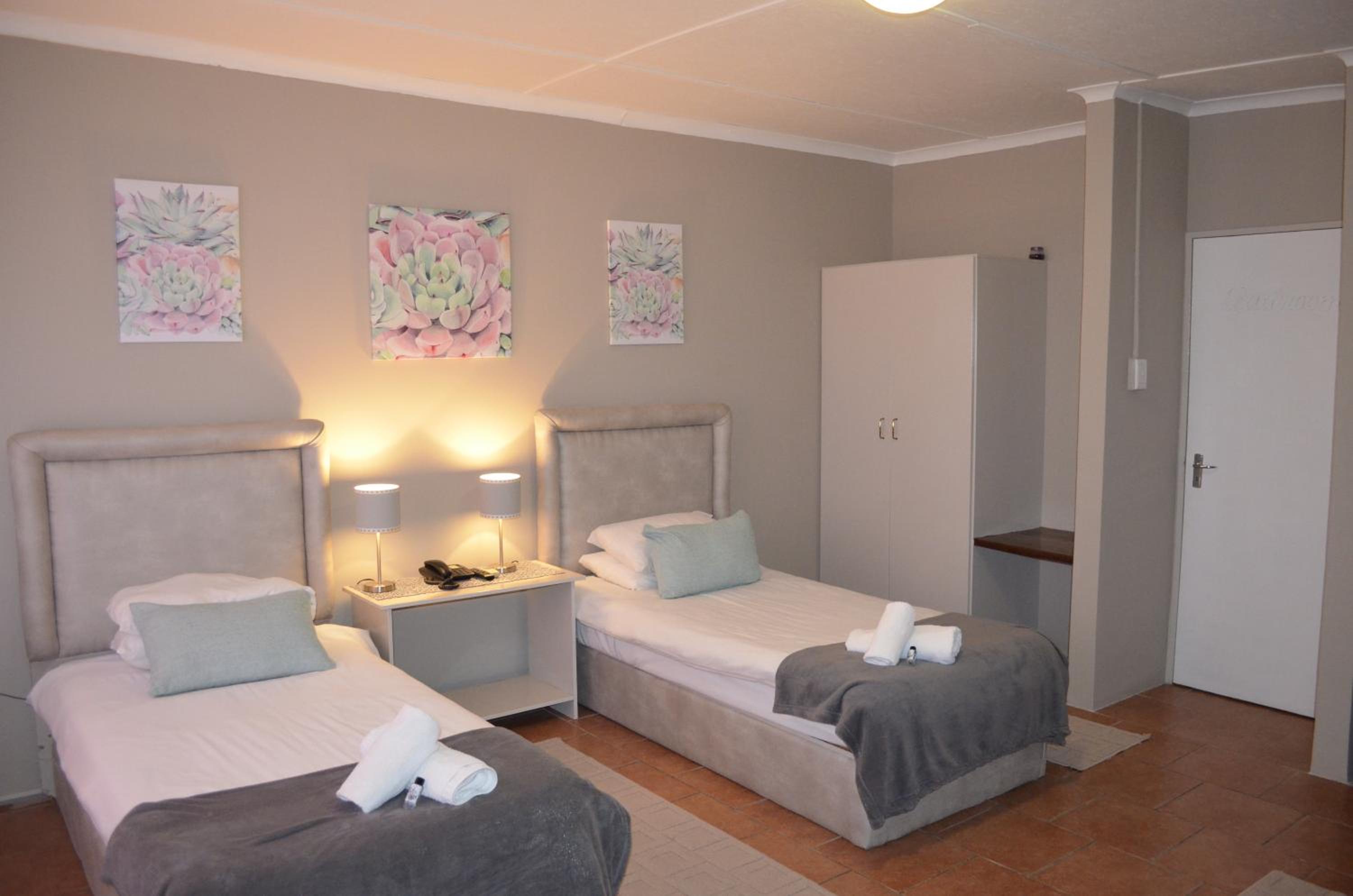 Triple Room with Shower photo 1