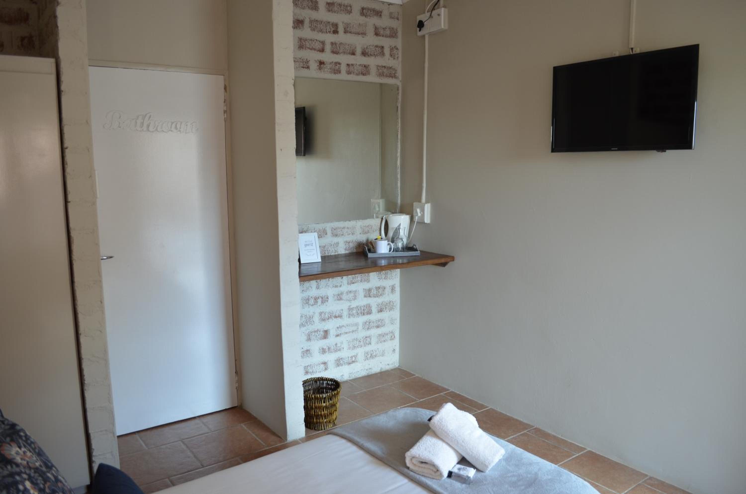 Single Room with Shower photo 1