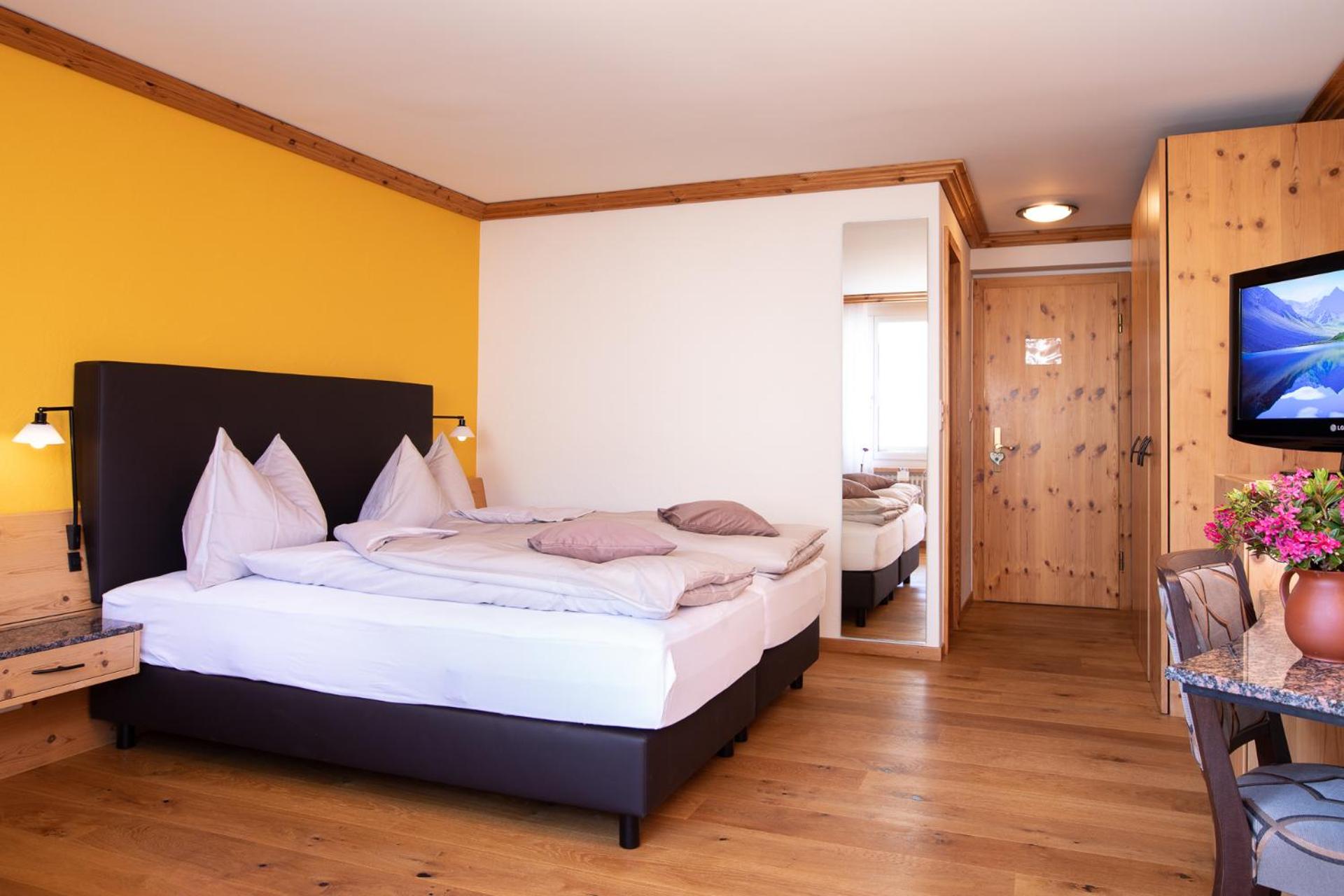 Standard Double Room photo 3