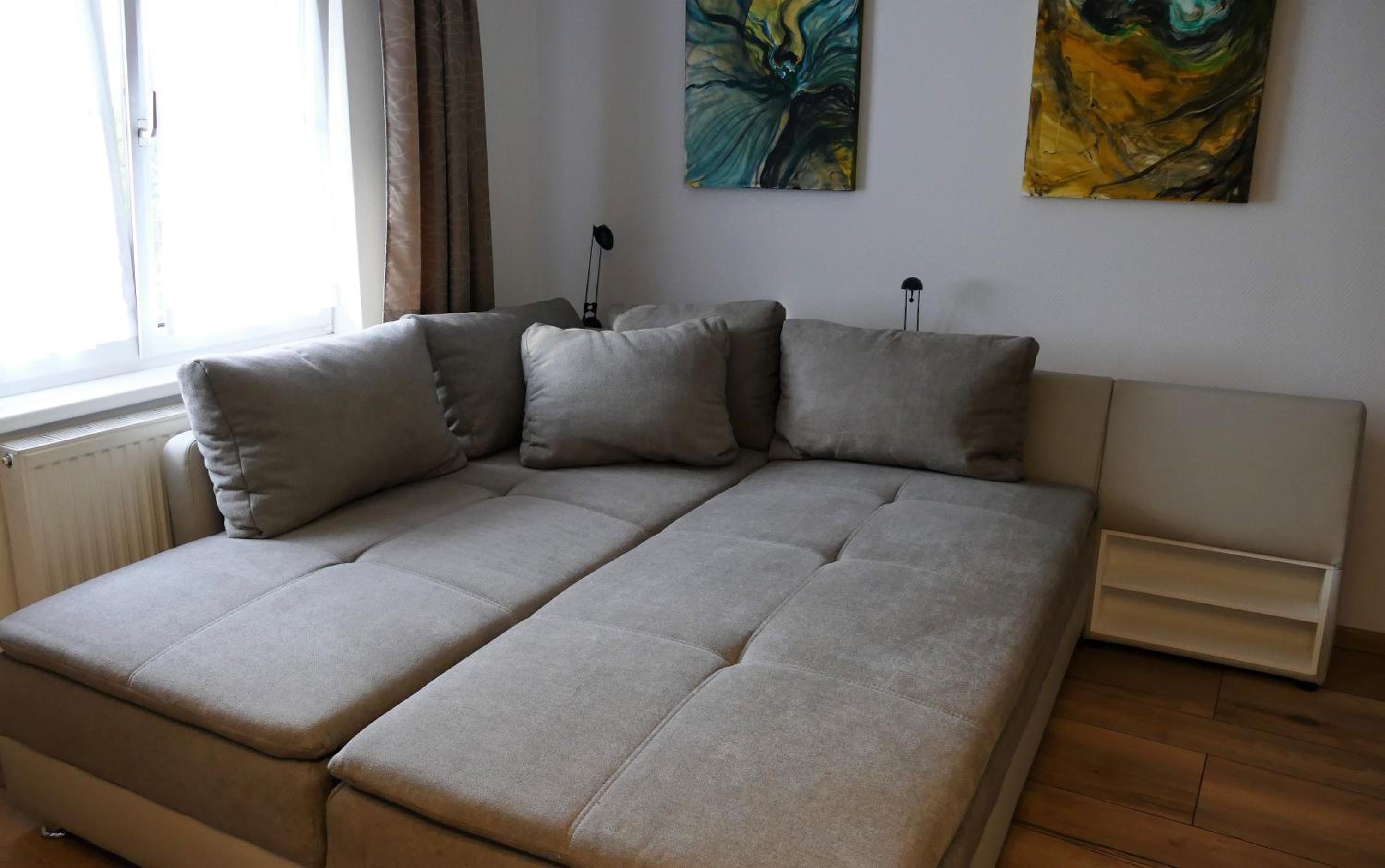 One-Bedroom Apartment photo 1
