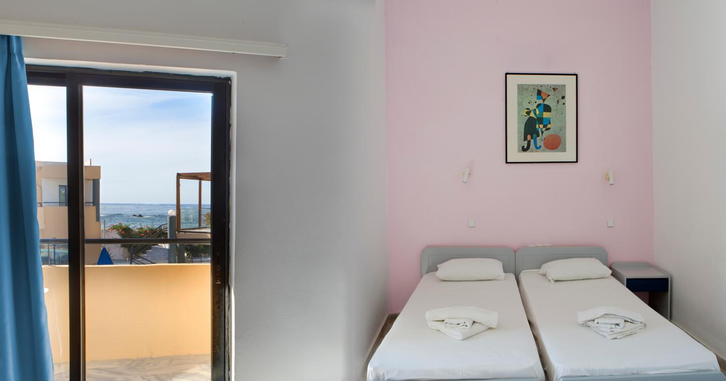 Twin Room with Sea View - Photo 1