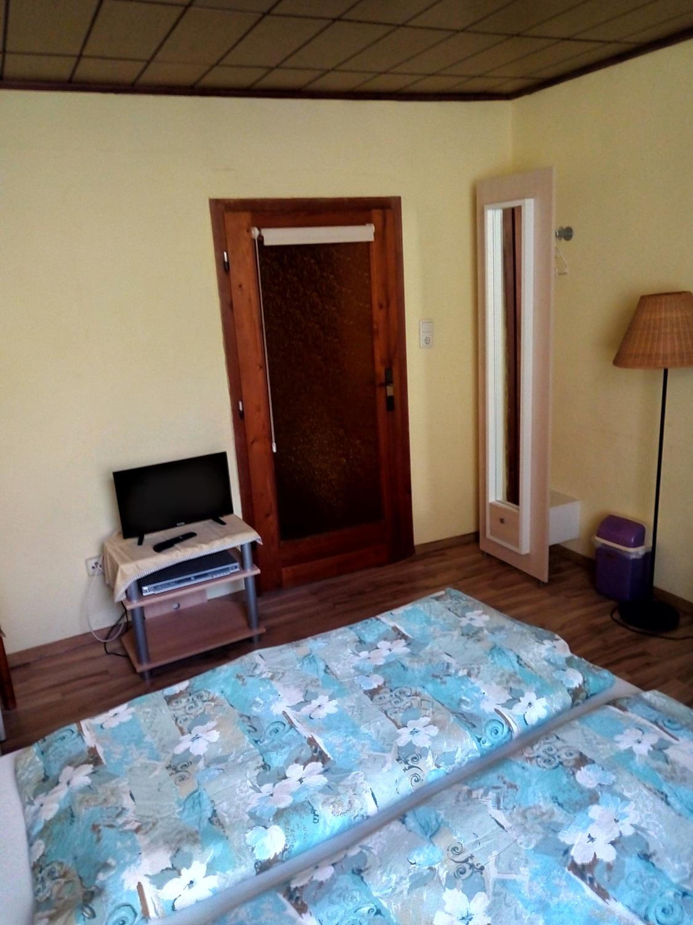 Standard King Room photo 3