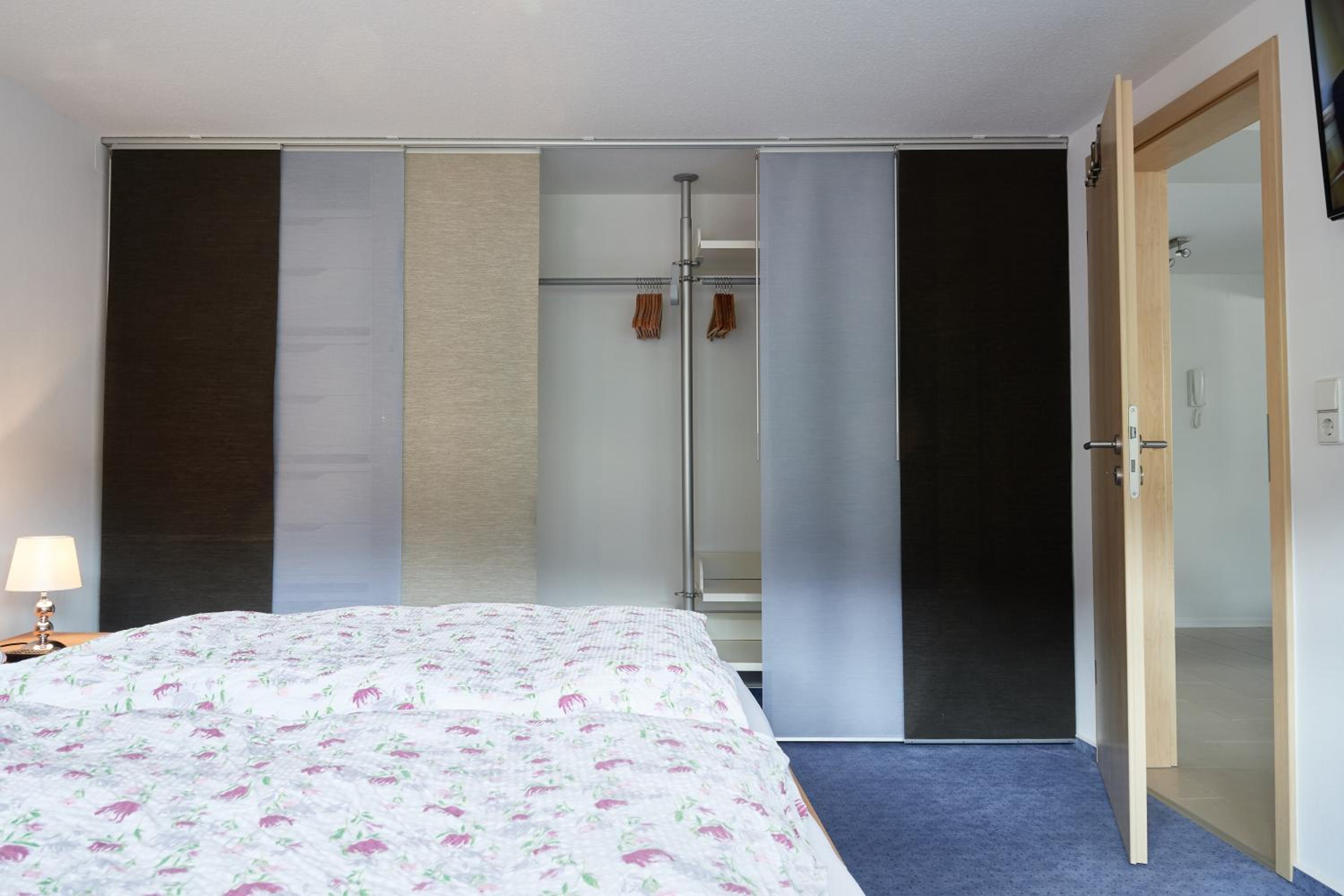 Two-Bedroom Apartment - Annex - Photo 7