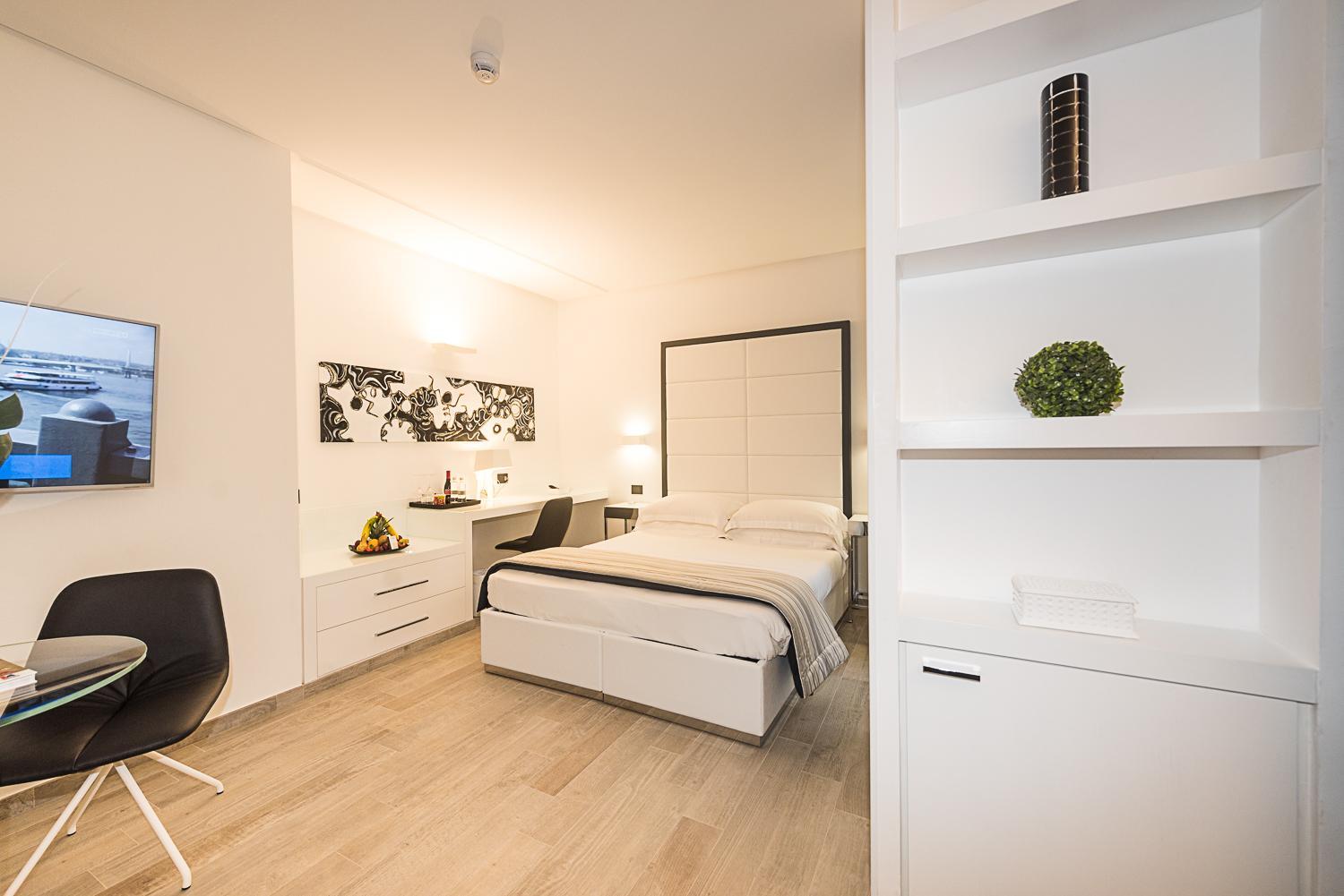 Junior Suite - Separate Building - Photo 3