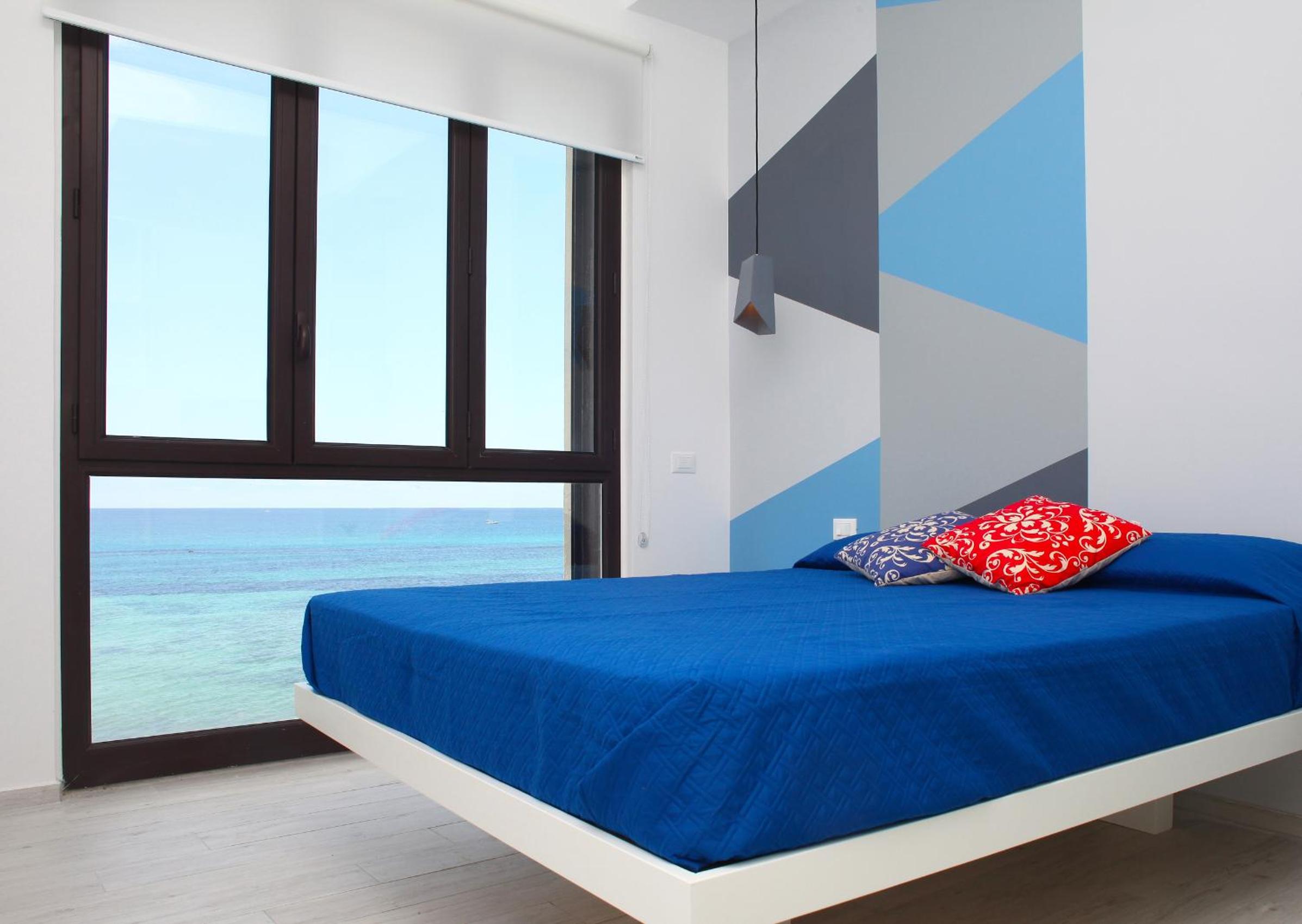 One-Bedroom Apartment with Sea View