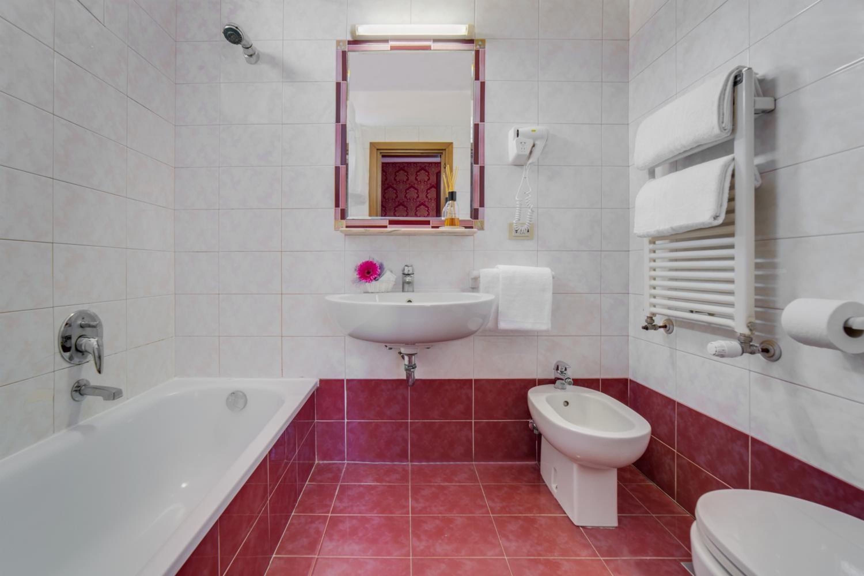 Junior Suite with Grand Canal View photo 3