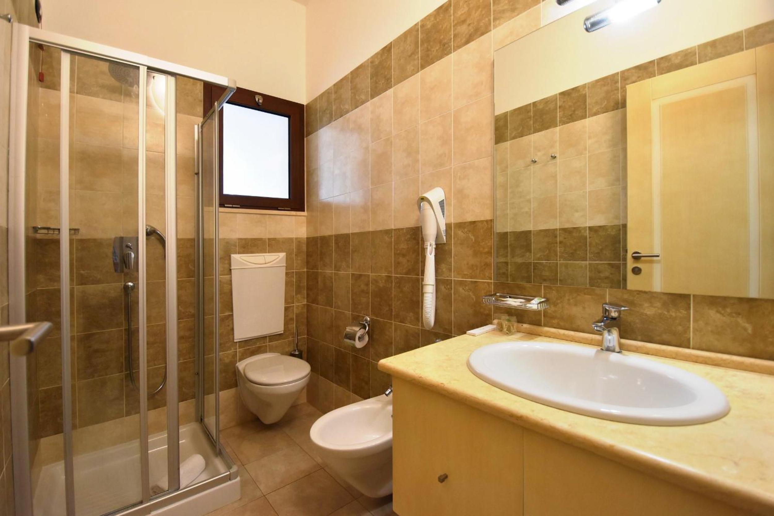 Classic Double Room - Photo 5