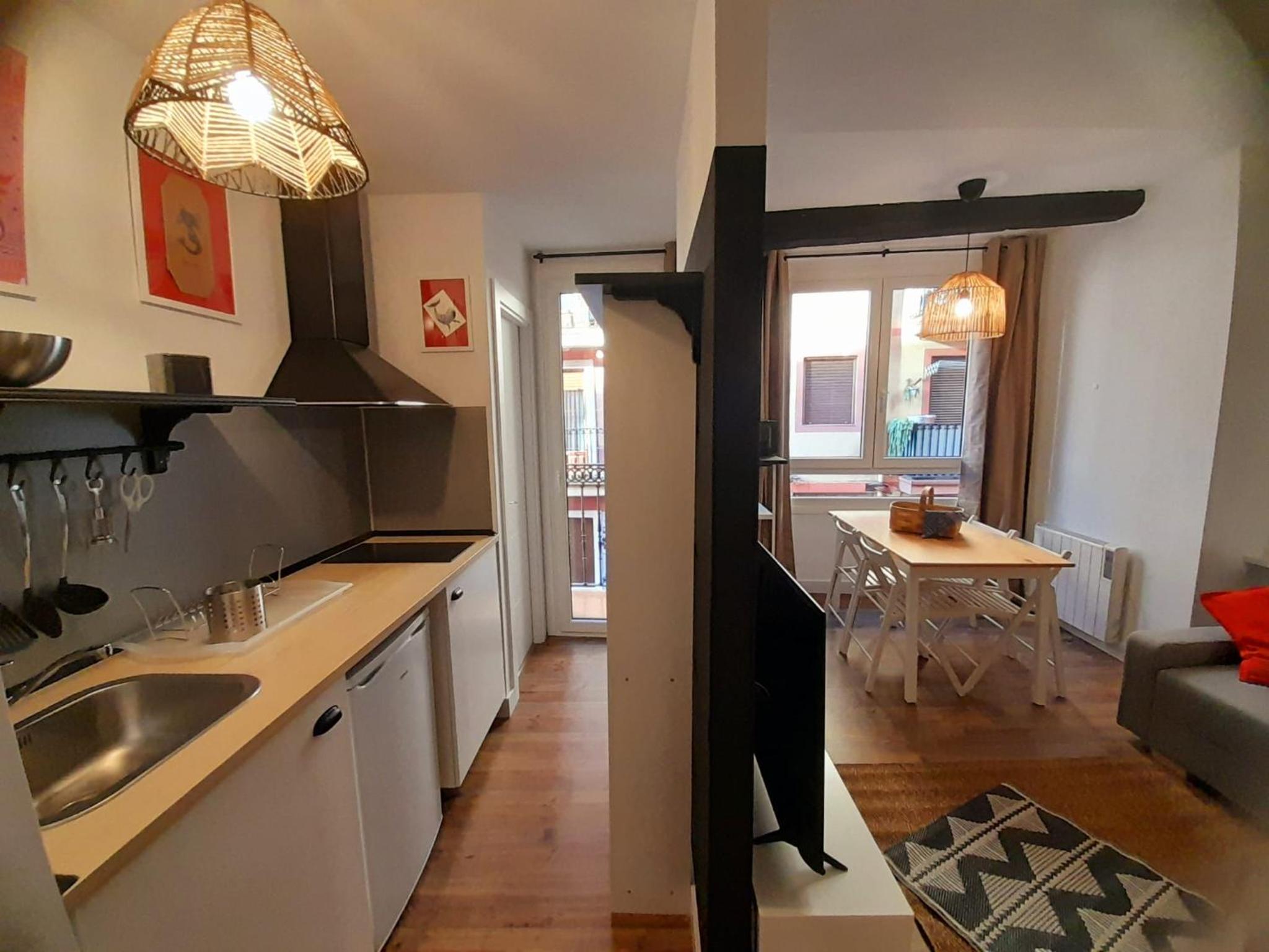 Apartment photo 2