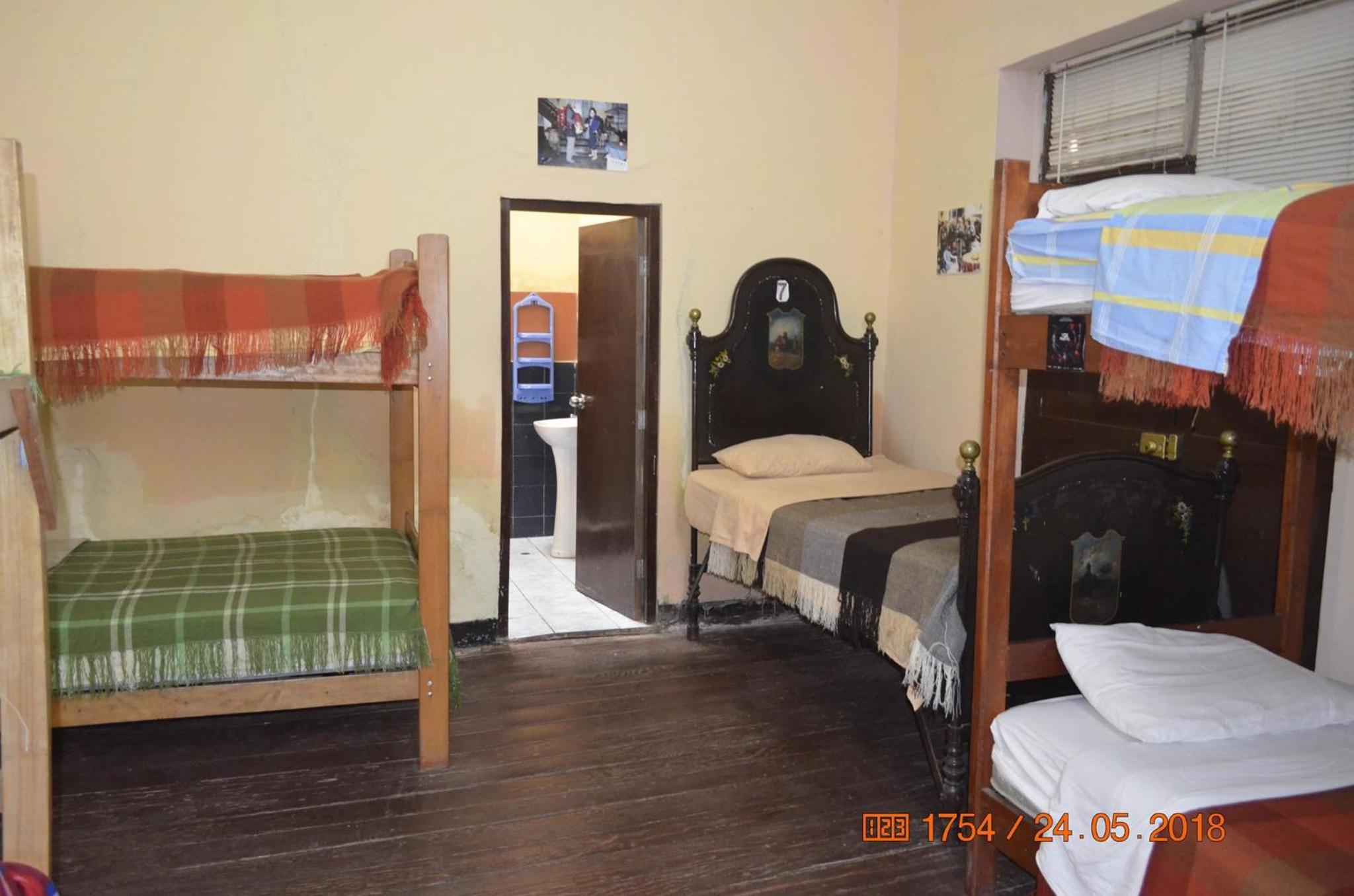 Bed In 6-Bed Mixed Dormitory Room photo 1