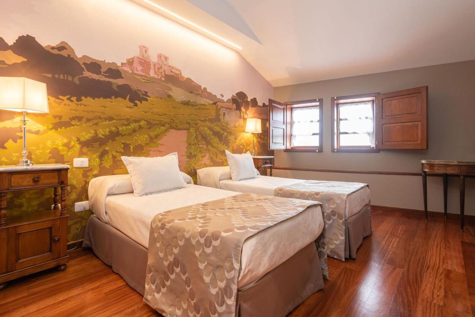 Basic Double Room photo 2