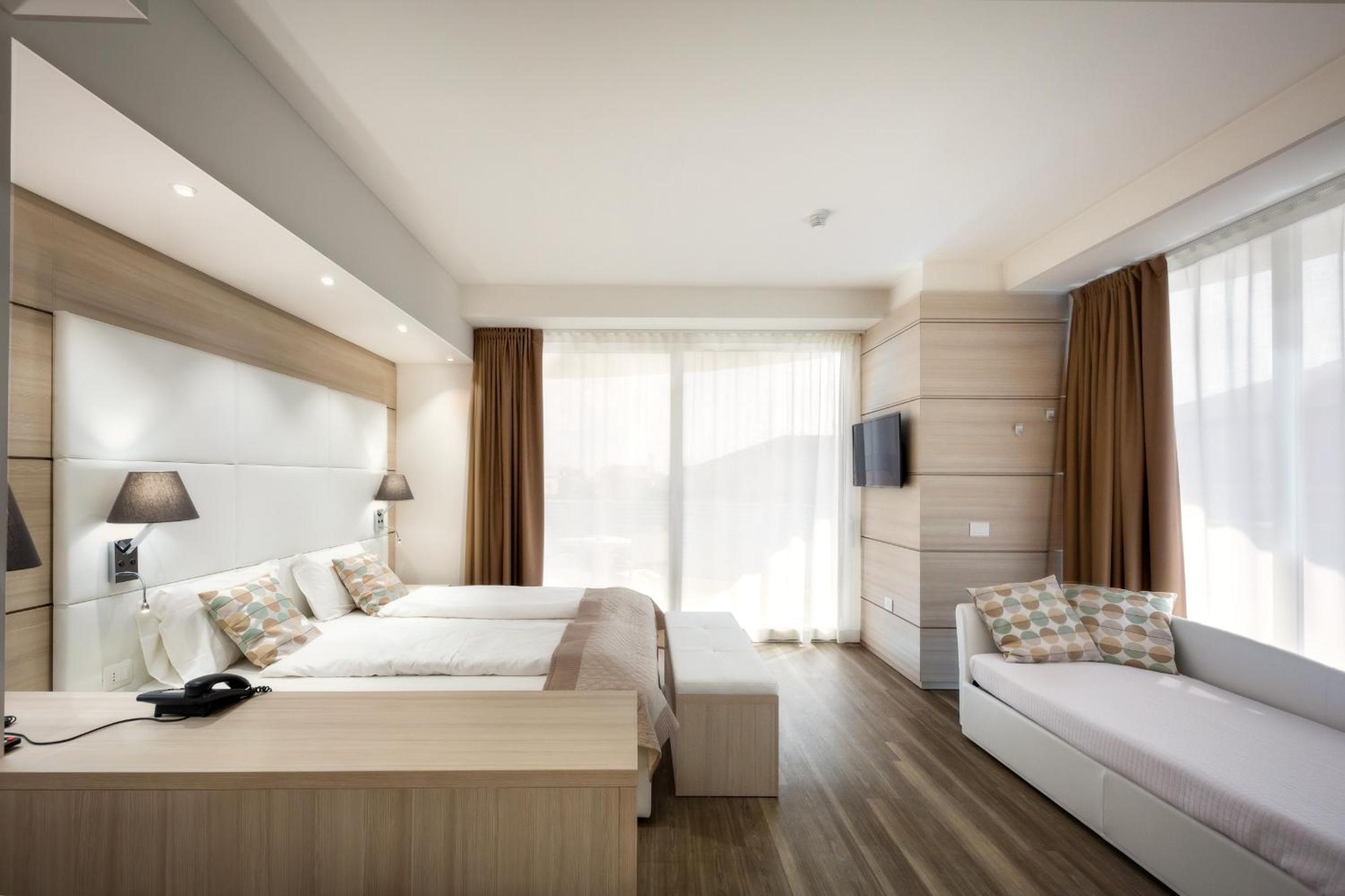 Superior Quadruple Room photo 1