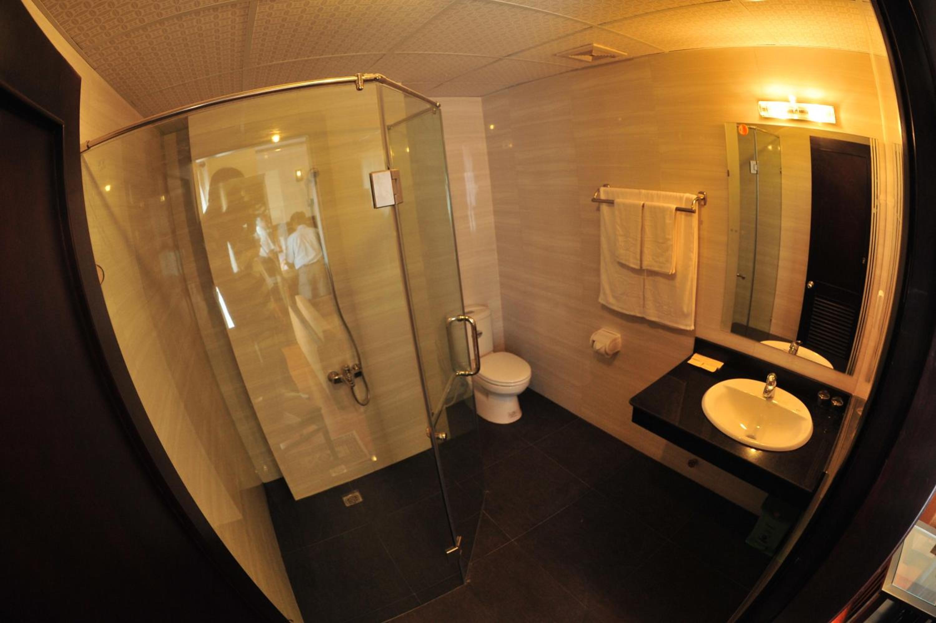 Suite - Photo 6