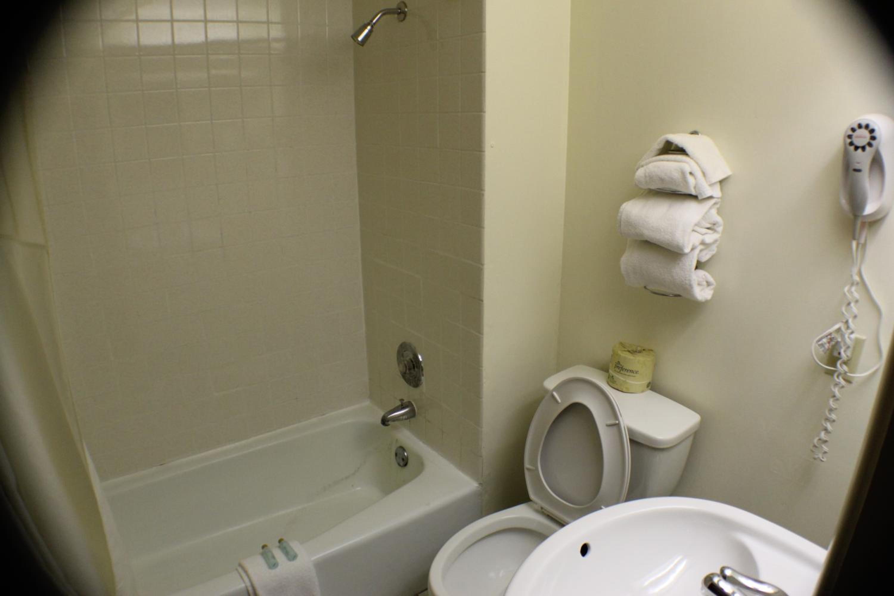 King Room - Non-Smoking - Photo 7