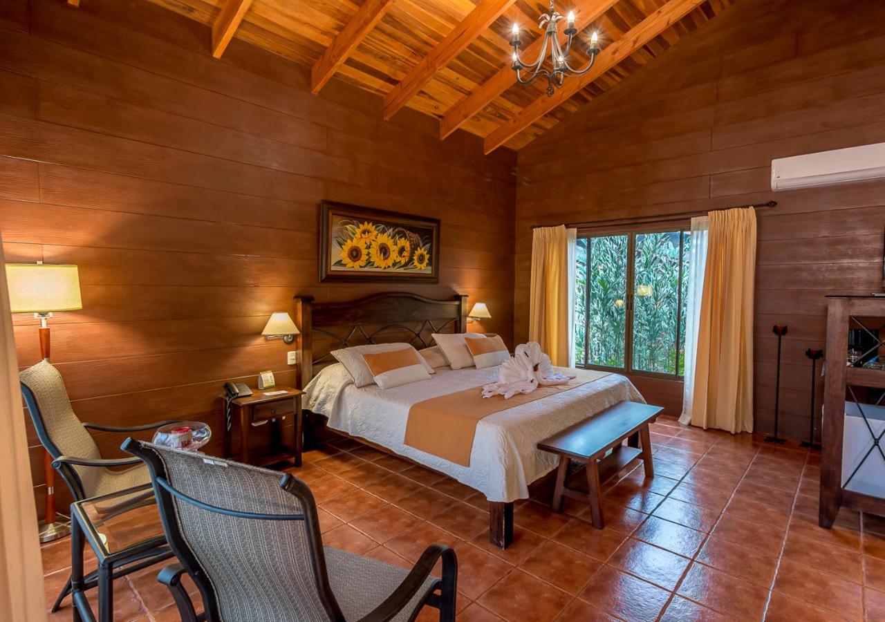 Romantic Chalet - Photo 2