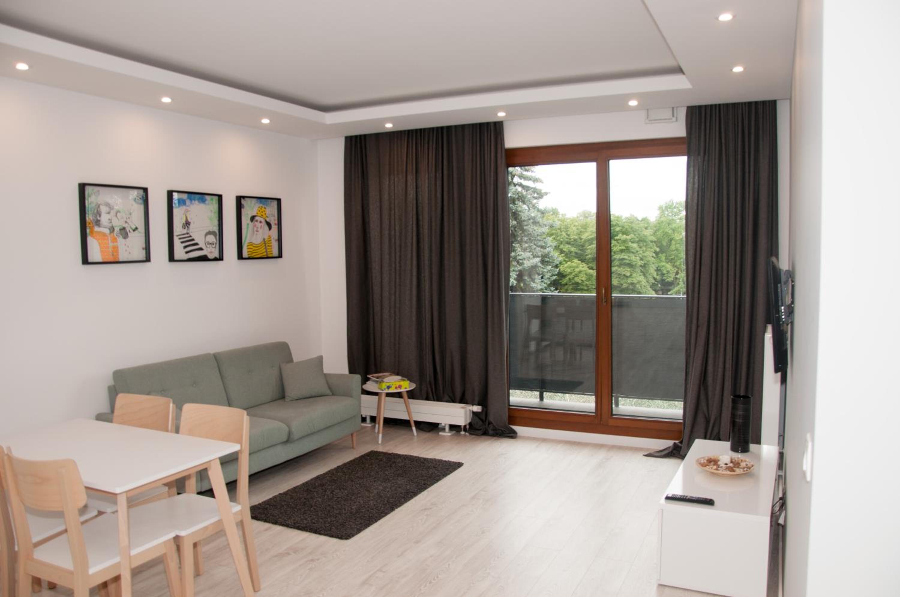Apartment - Photo 2