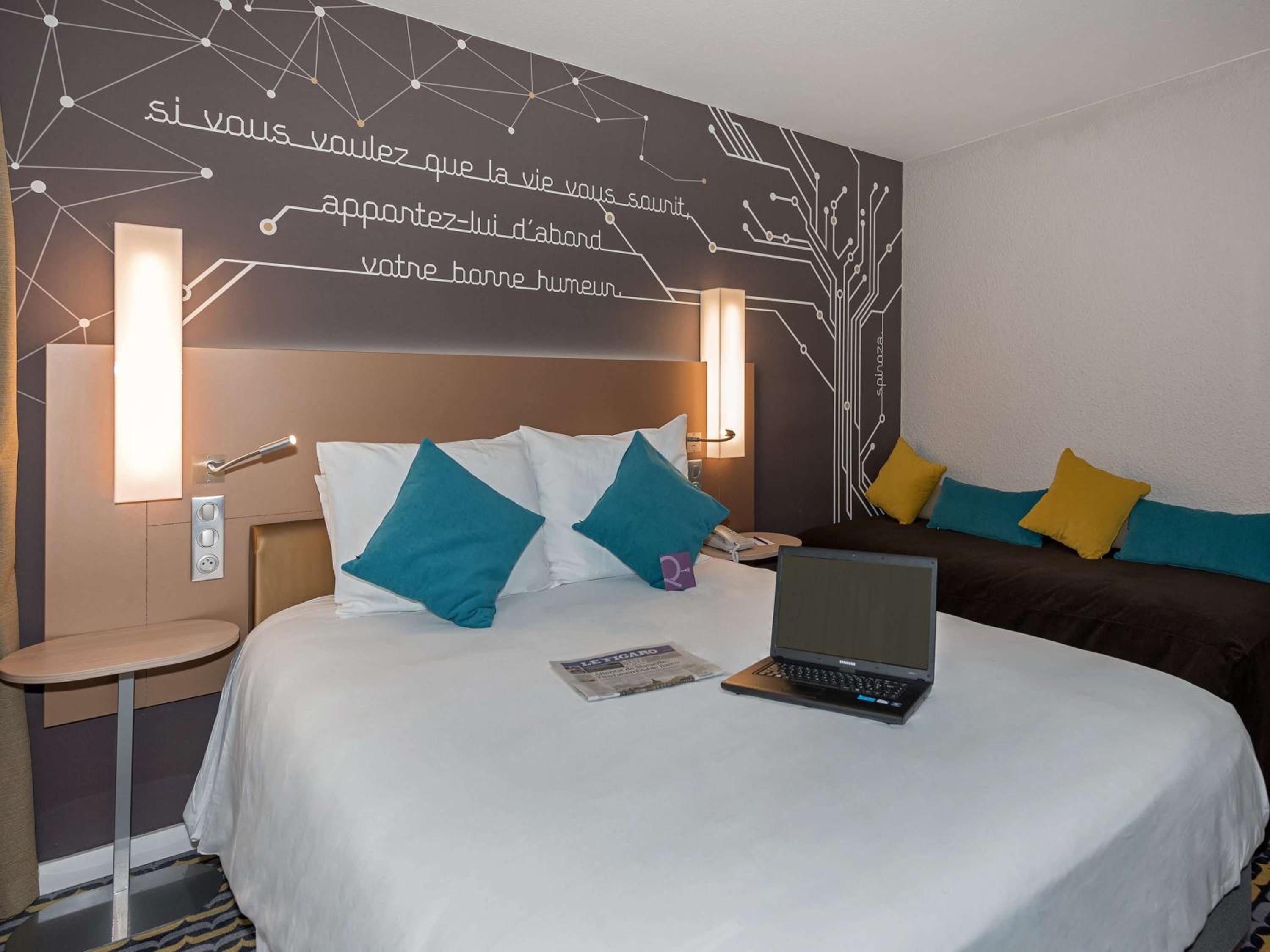Superior Room with 1 double bed and 1 single bed - Photo 1