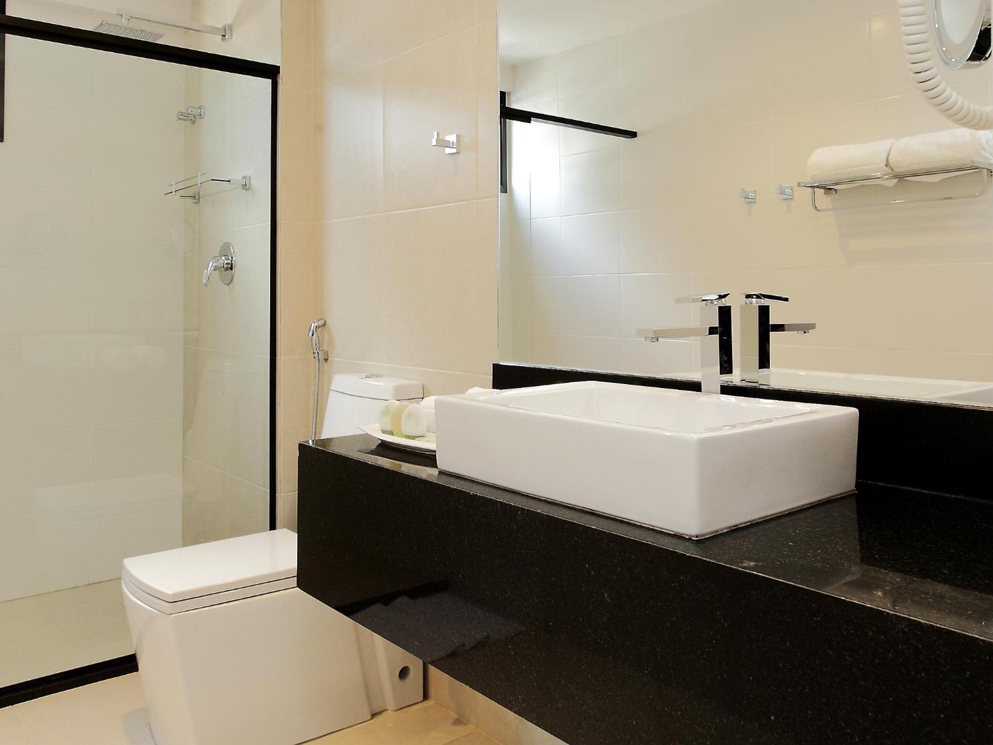 Deluxe Triple Suite
