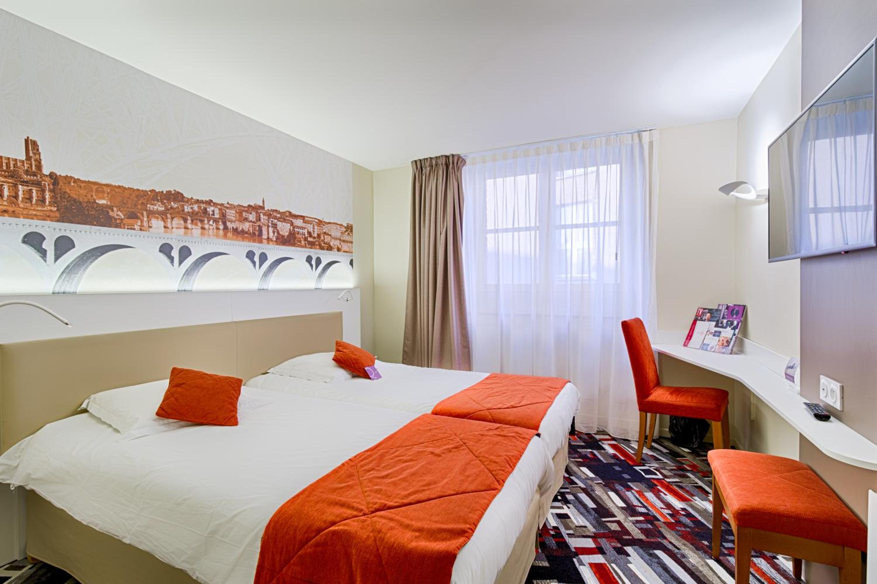 Standard Twin Room photo 2