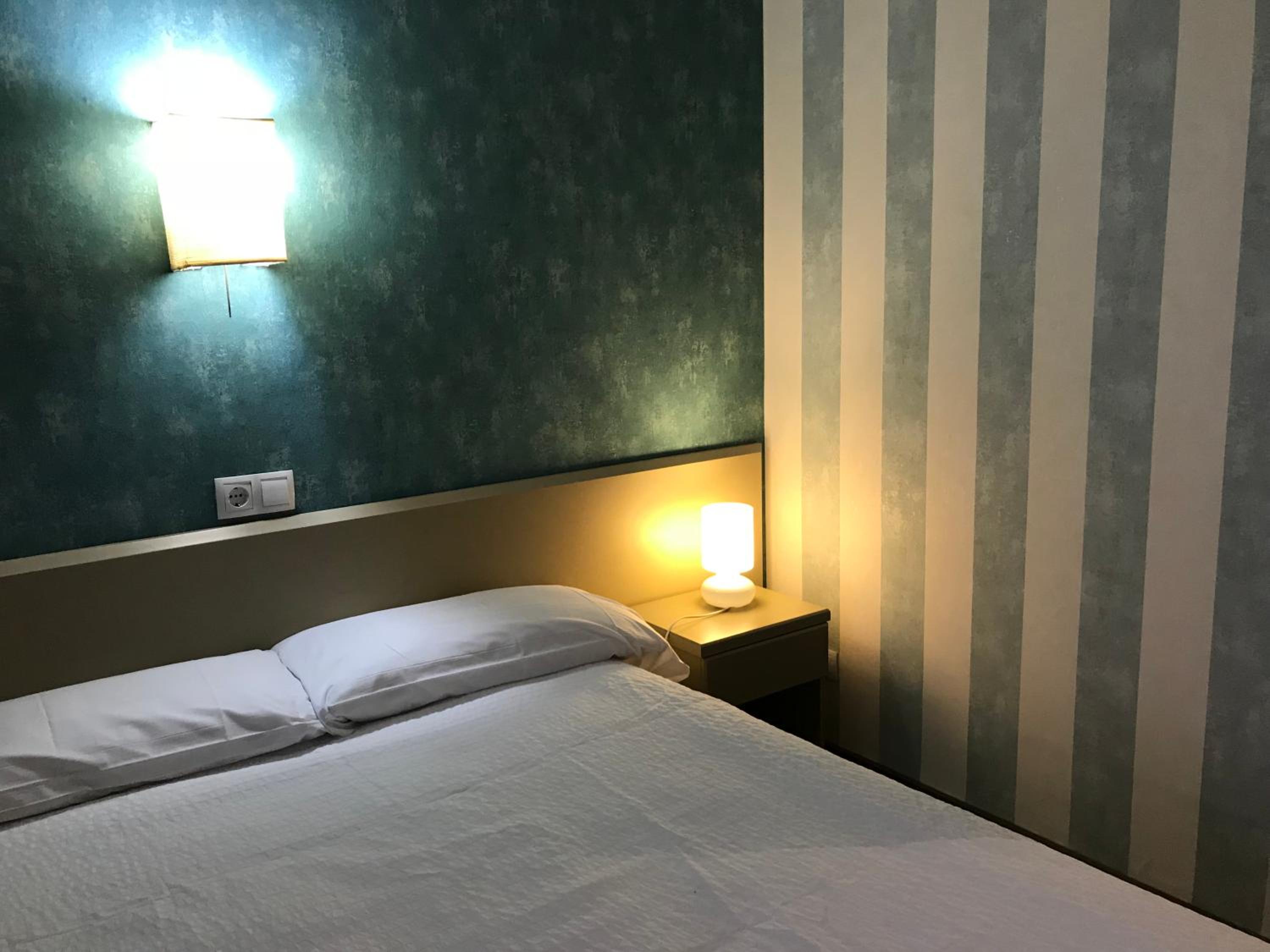 Economy Double or Twin Room photo 3