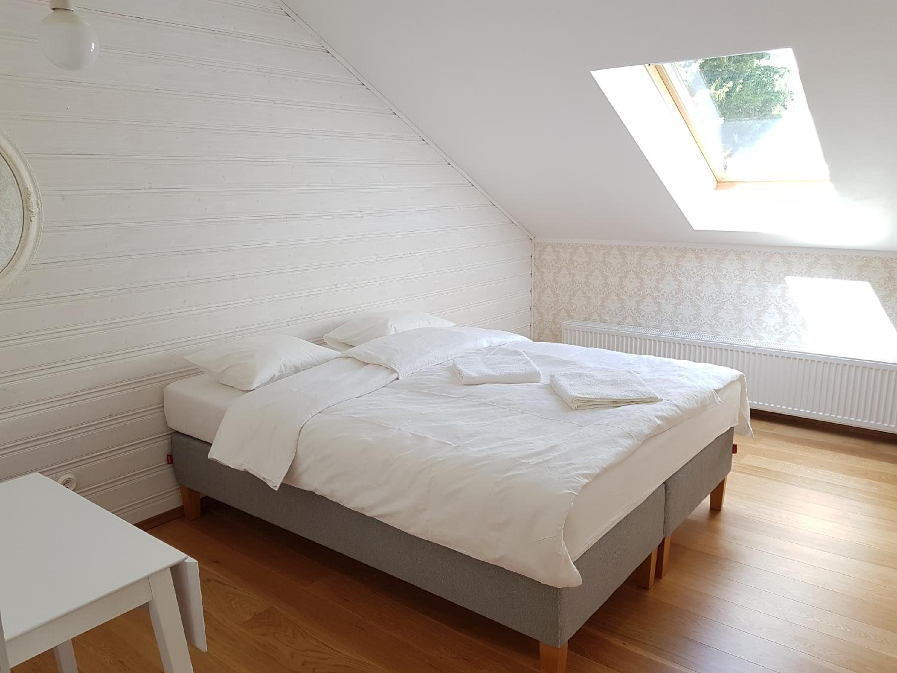 Double Room with Shared Bathroom photo 1