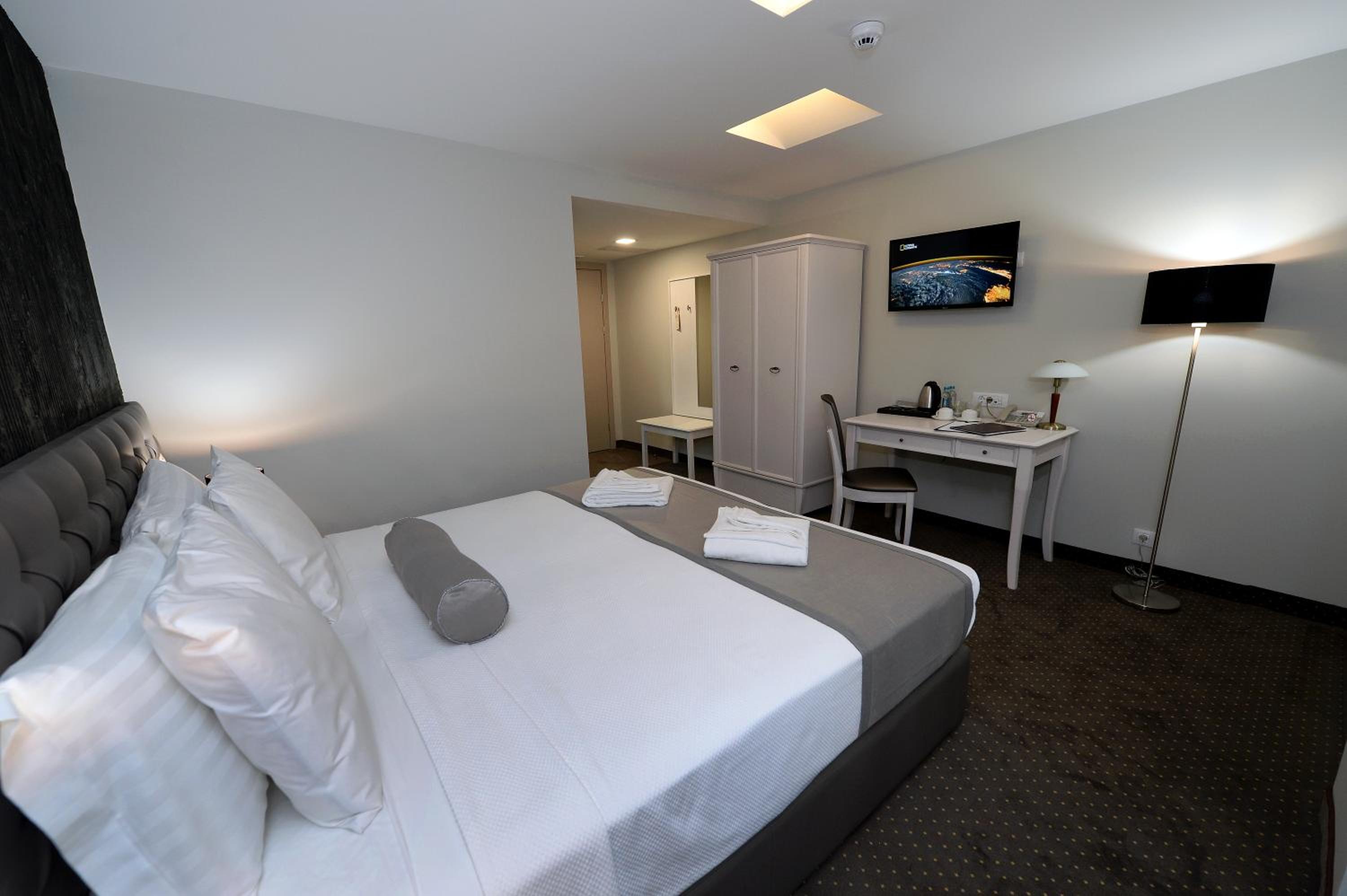 Standard Double or Twin Room with Balcony photo 3
