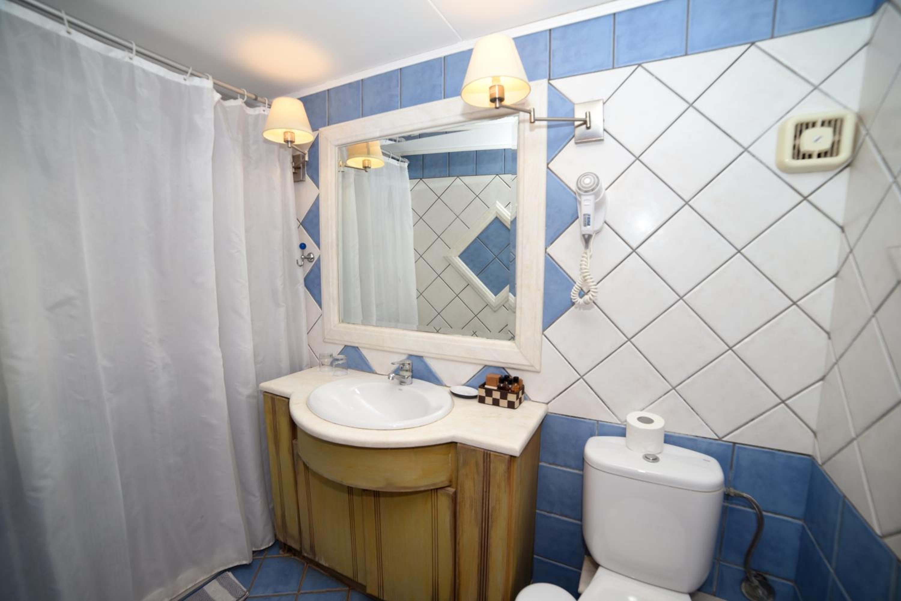 Attic with Sea View - Photo 5